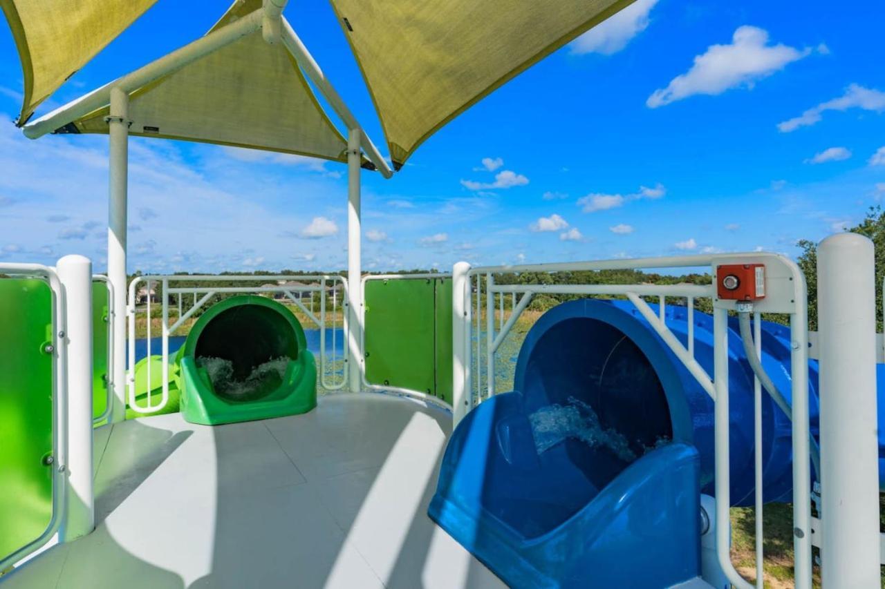 Windsor Hills Sunshine Waterslides Pool By *