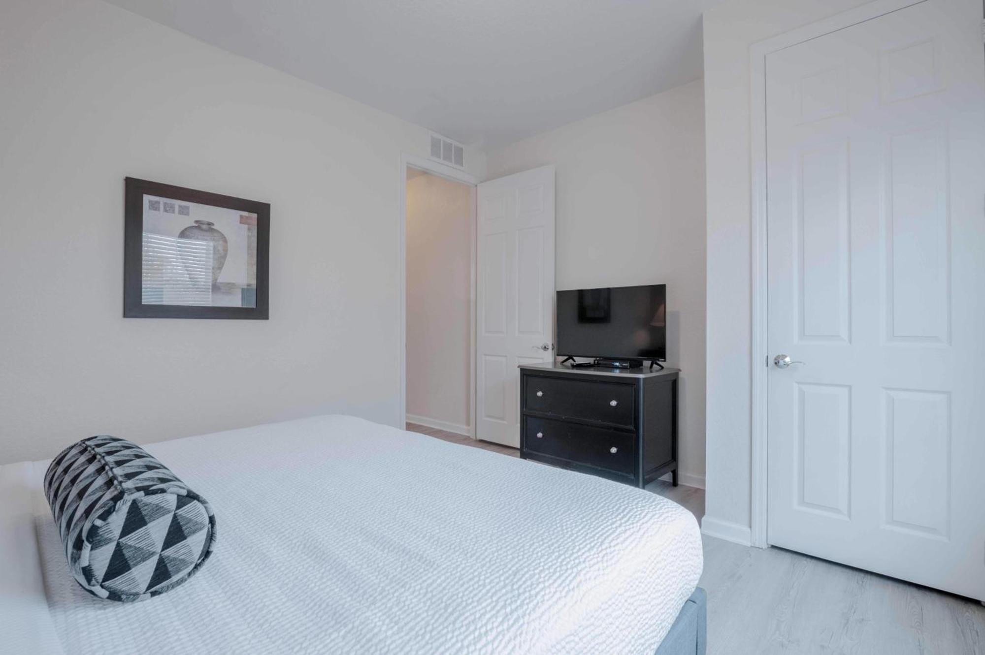 Holiday home New! Vista Cay Lakeview Condo-huge! Near Parks-occc Orlando