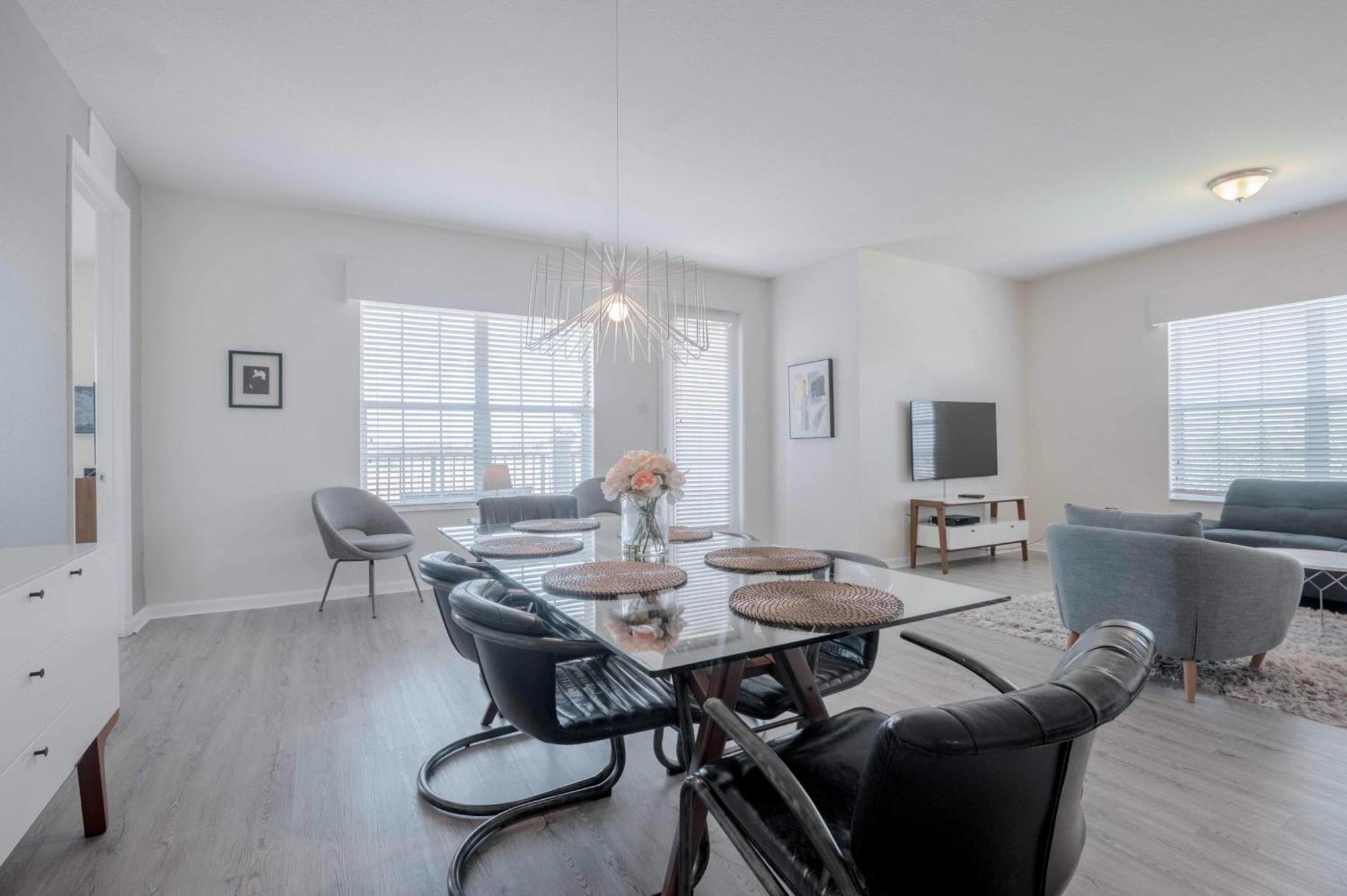 New! Vista Cay Lakeview Condo-huge! Near Parks-occc