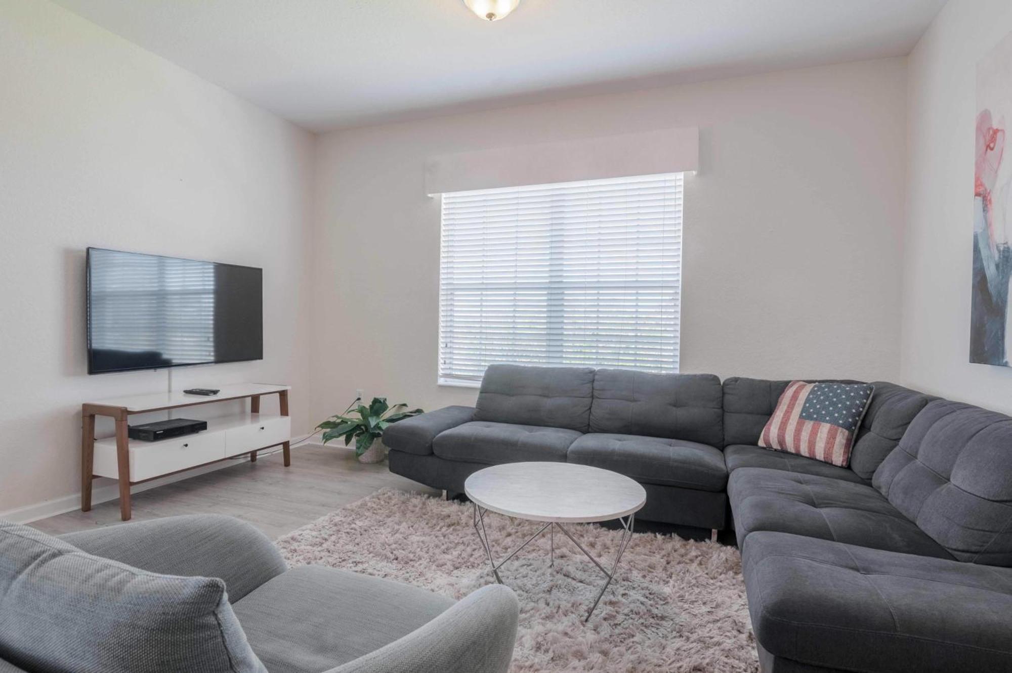 New! Vista Cay Lakeview Condo-huge! Near Parks-occc