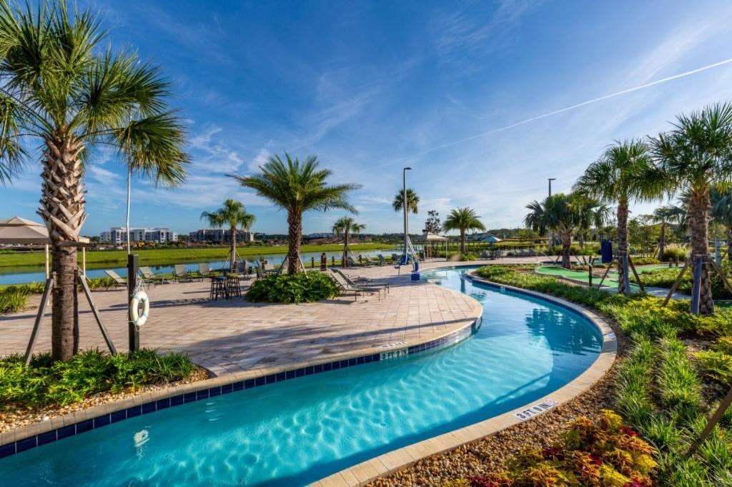 5 Bedrooms - 4 Bathrooms - Storey Lake4849 Rc Orlando