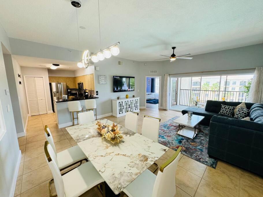 Apartment Luxurious & Epic In Heart Of *