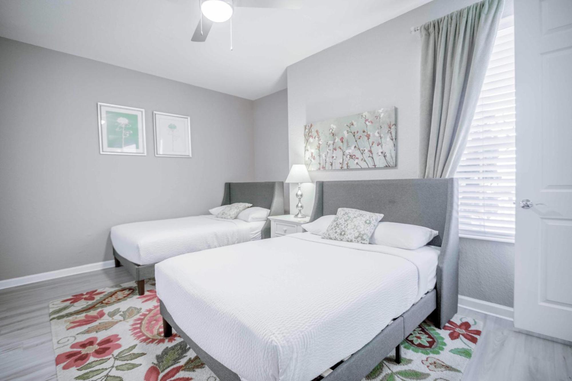 Luxury ! Vista Cay View Joy - Next To Pool Near Parks & Occc Holiday home