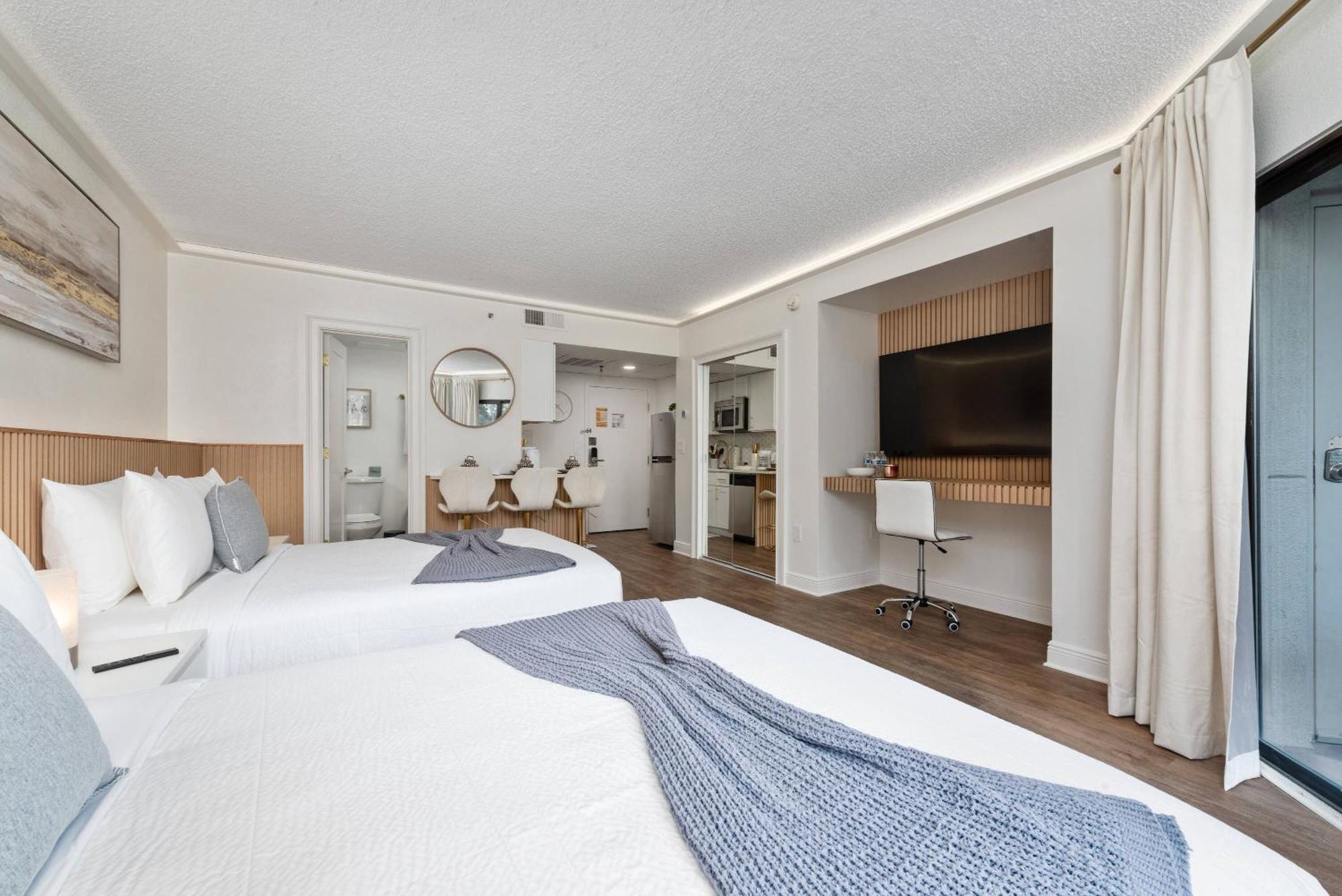 Cozy Near Intl Drive Holiday home *