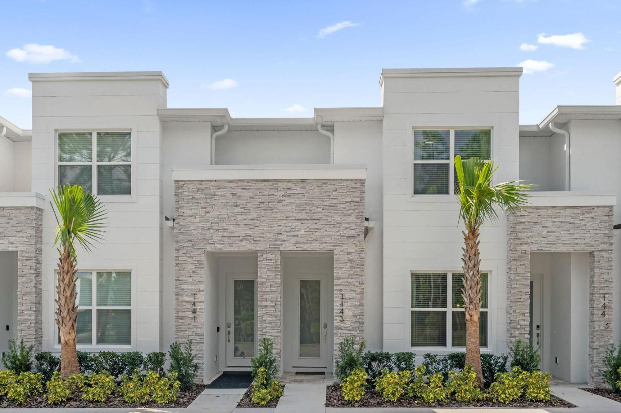 Upstay - Townhouse With Private Pool And Foosball Holiday home *