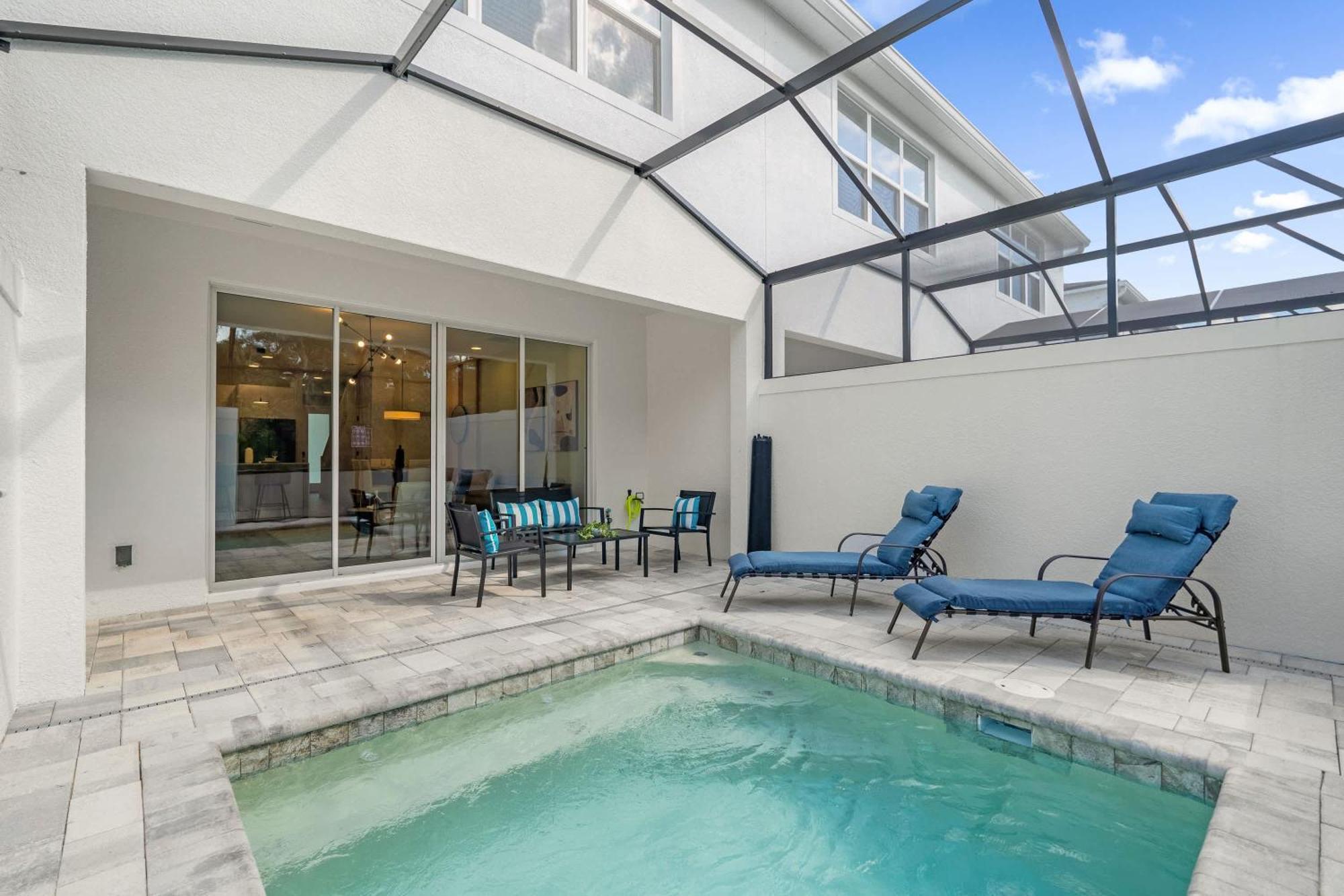 Upstay - Townhouse With Private Pool And Foosball