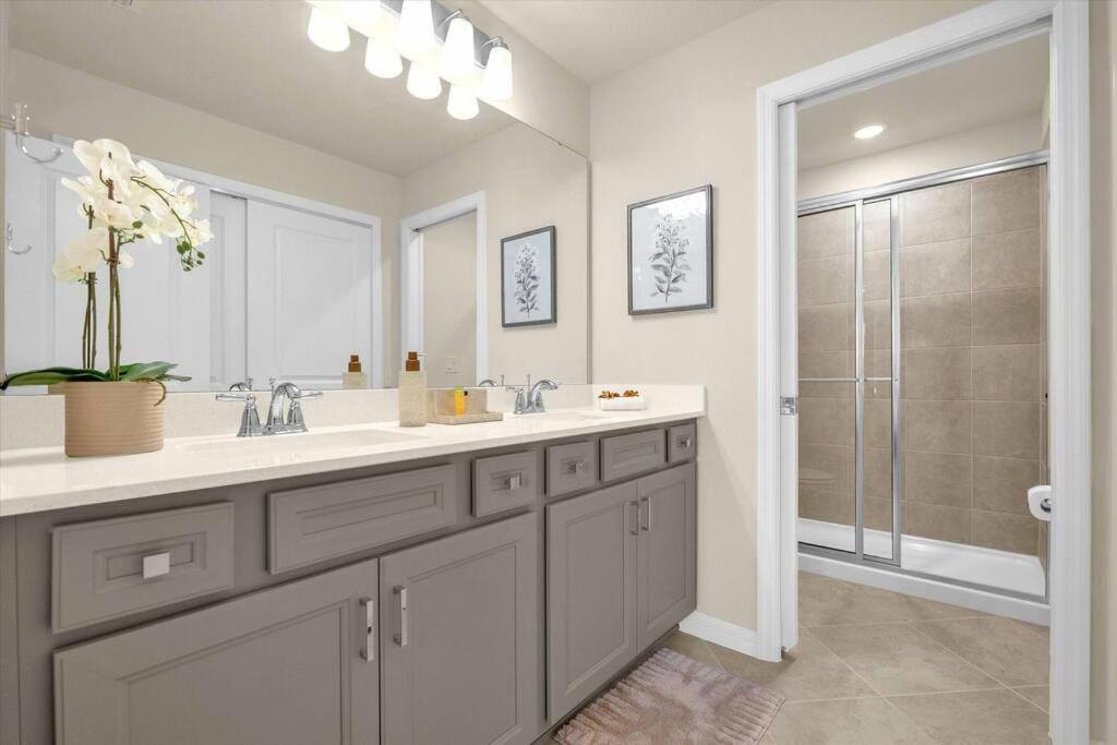 Holiday home Dluxx Brand New House Just 9miles From 1224 Orlando