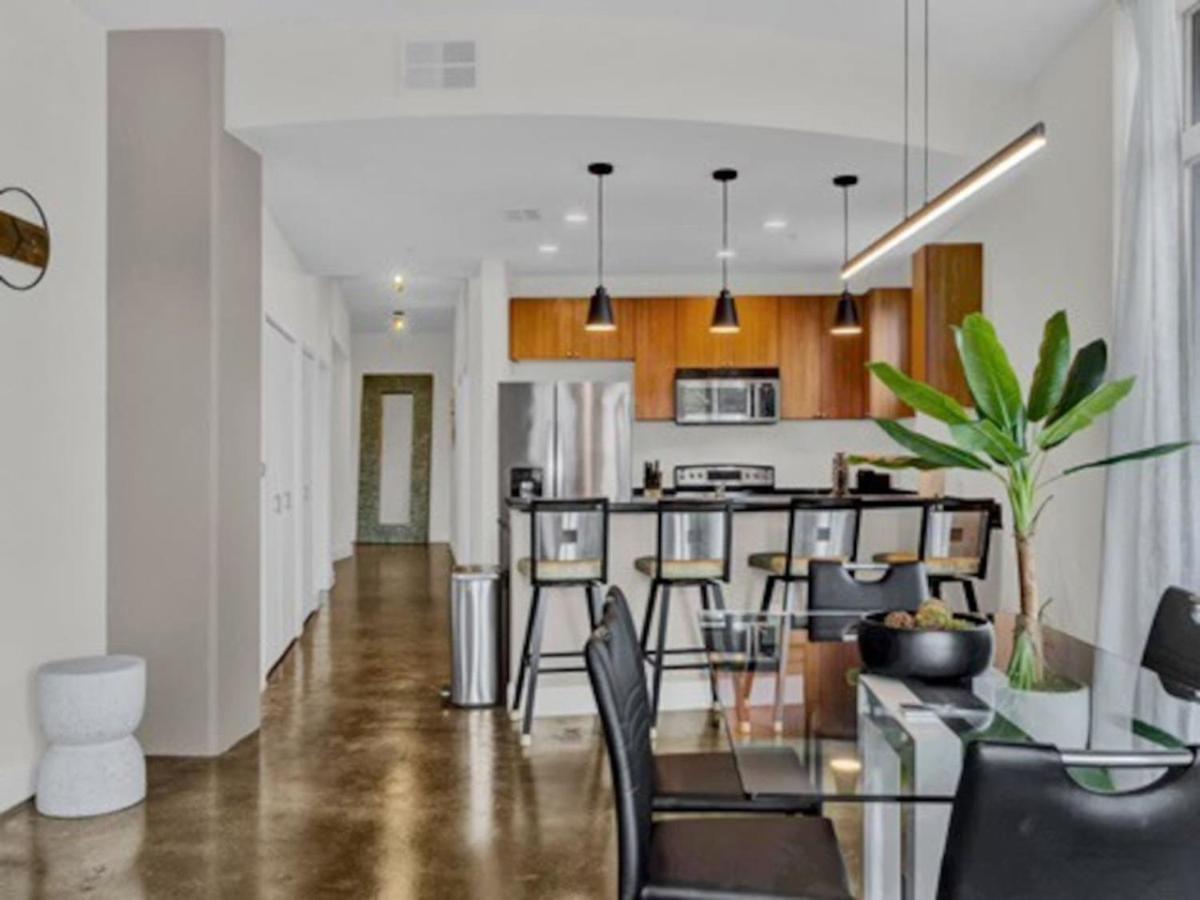 Exquisite New Large 3bd2bth *