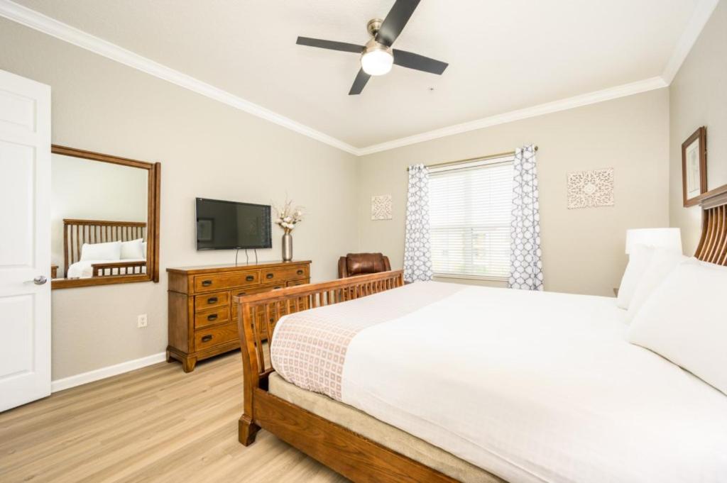 Beautiful Modern - Vista Cay - 2007 Apartment