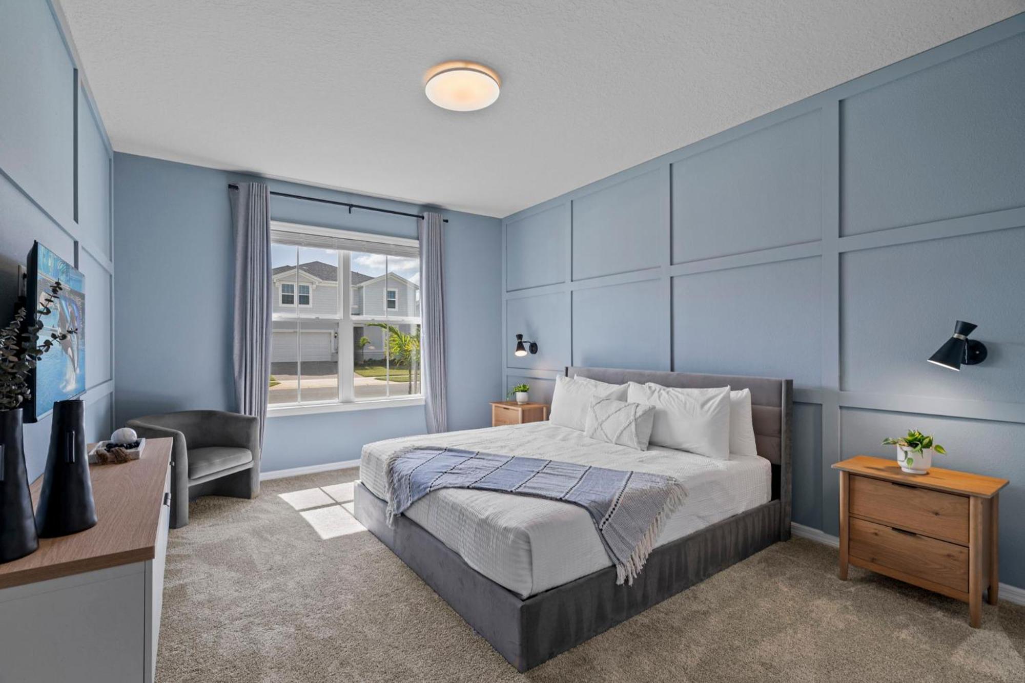10 Bedrooms- 8 Bathrooms- Windsor Kay 16260sk