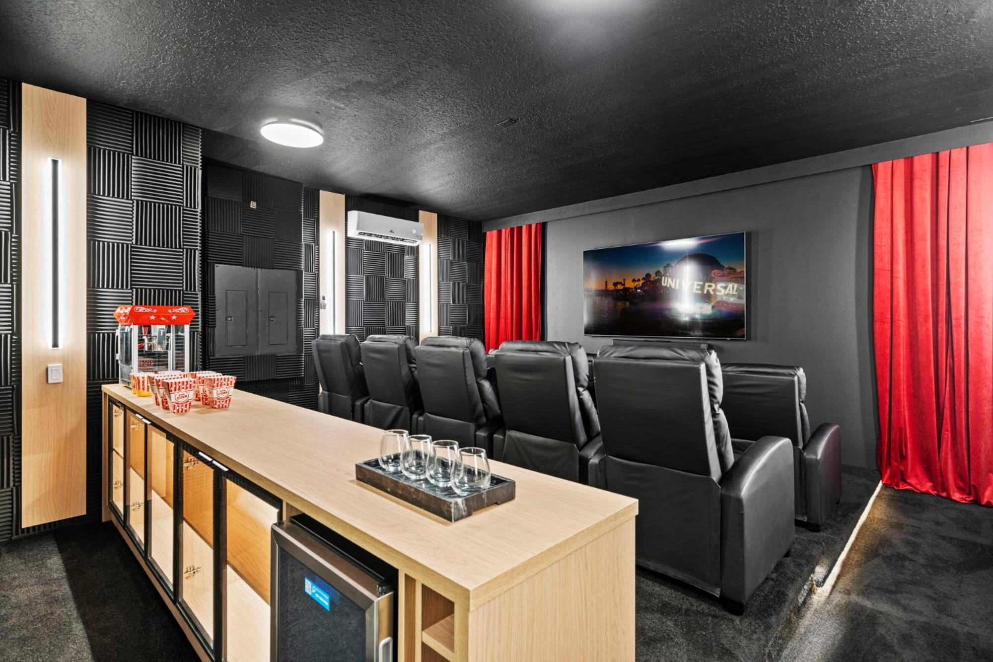 Holiday home 10 Bedrooms- 8 Bathrooms- Windsor Kay 16260sk Orlando
