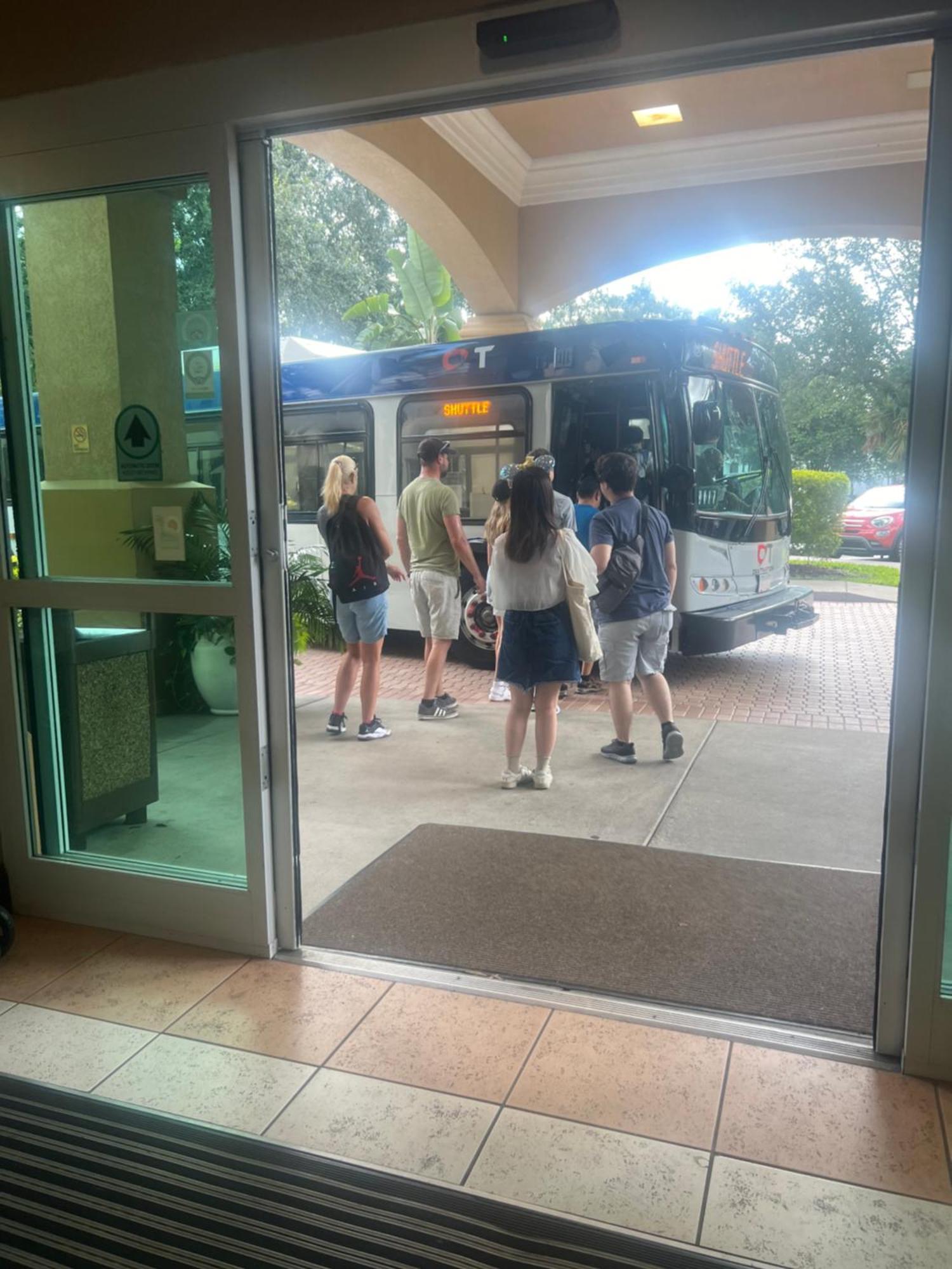 Apartment Shuttle King Bed Free Park
