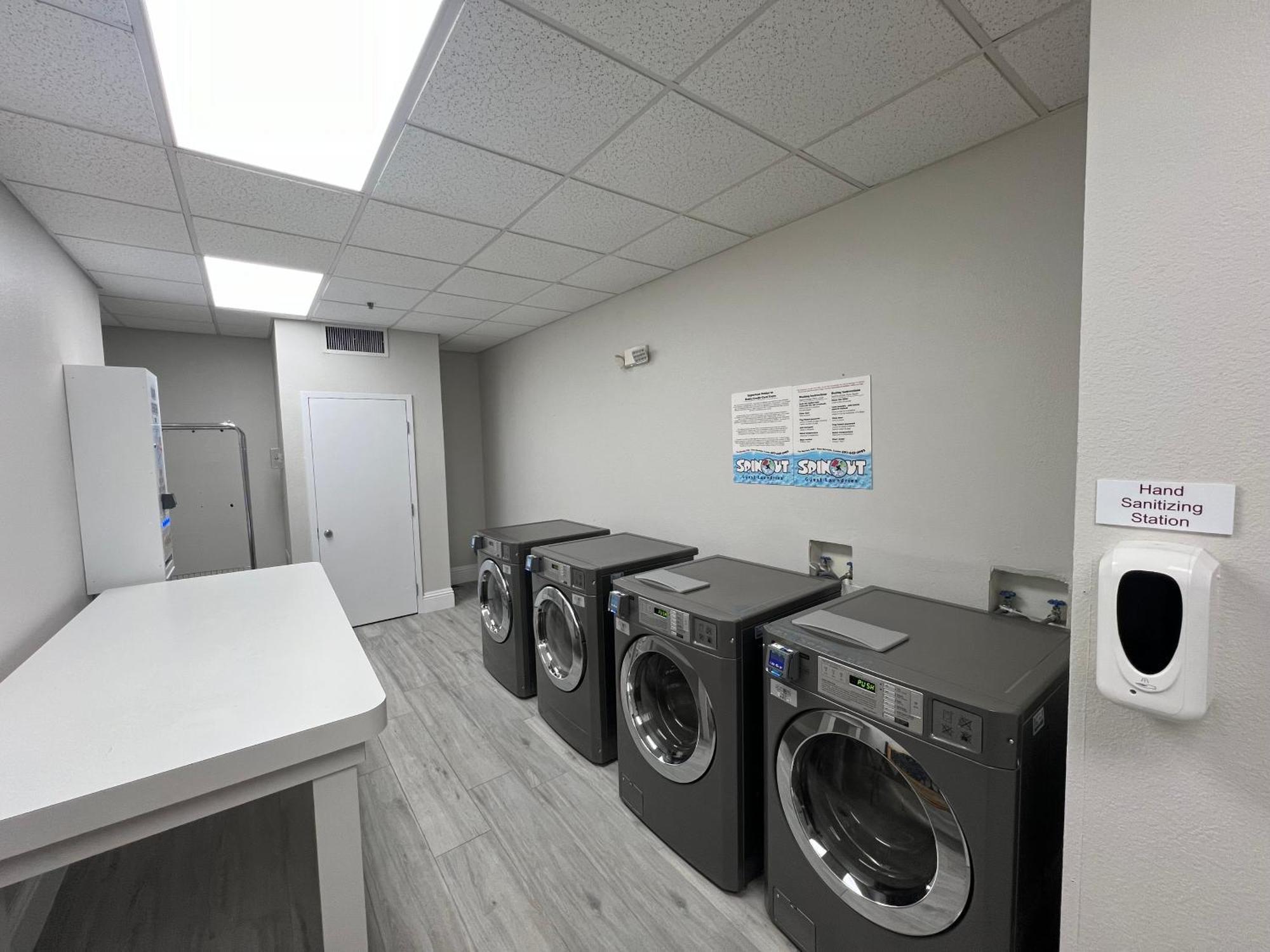 Shuttle King Bed Free Park Apartment Orlando
