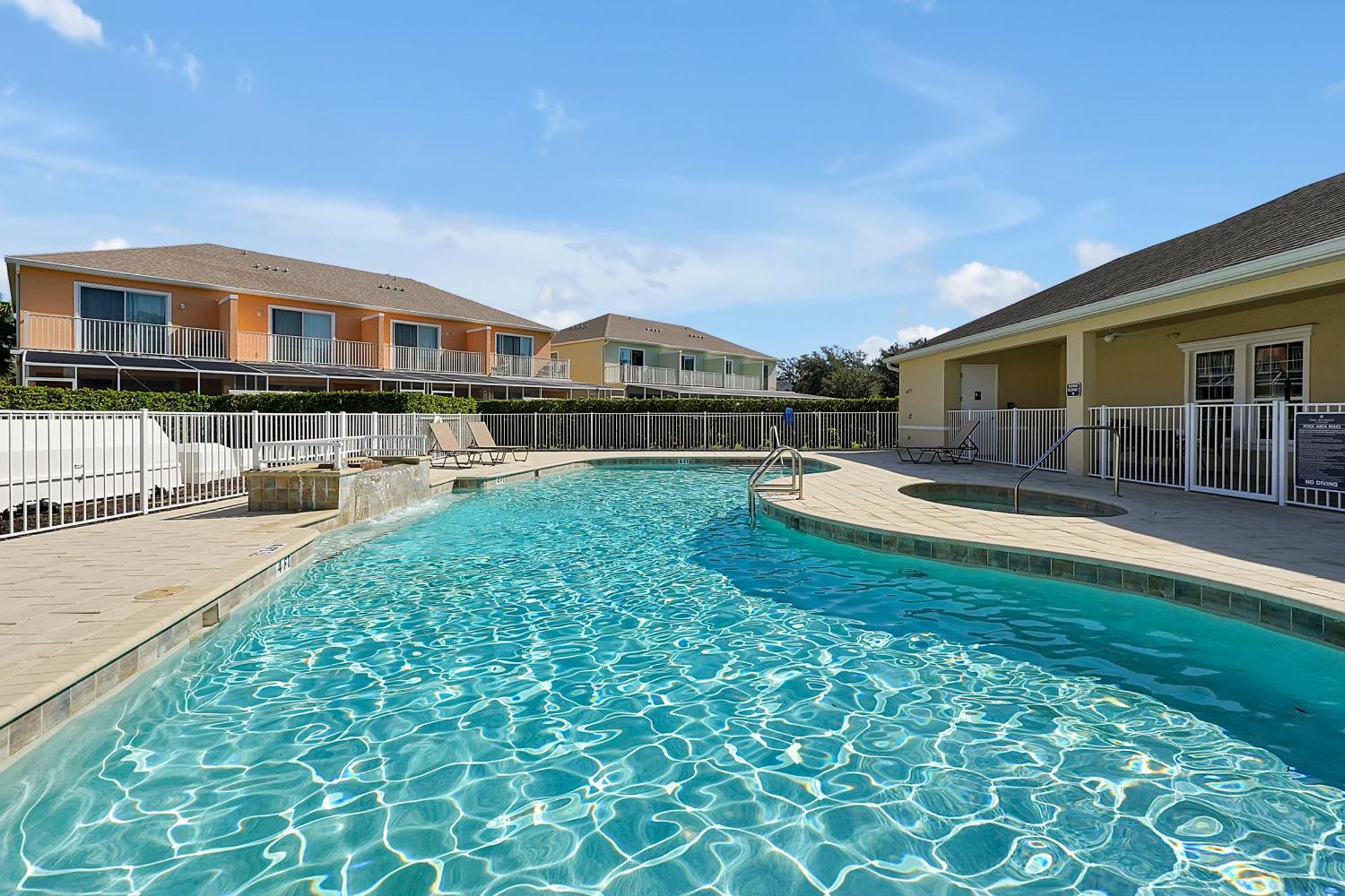 Family-friendly W/ Pool & Perks Near Holiday home *