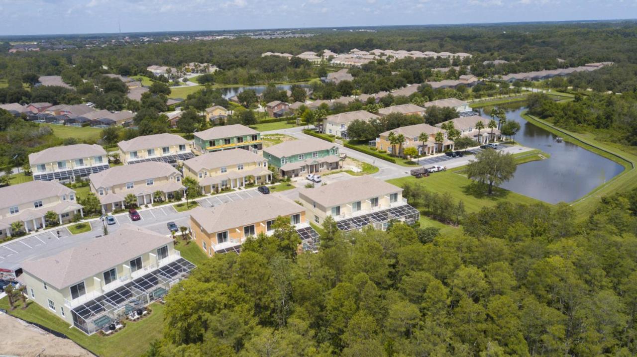 Holiday home 3br Townhouse Near Bbq Grill And Pool *