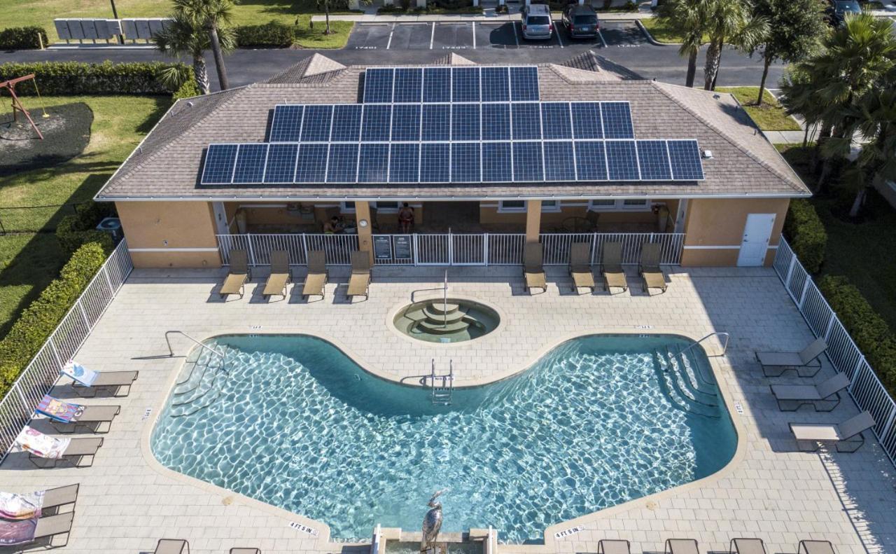 3br Townhouse Near Bbq Grill And Pool *