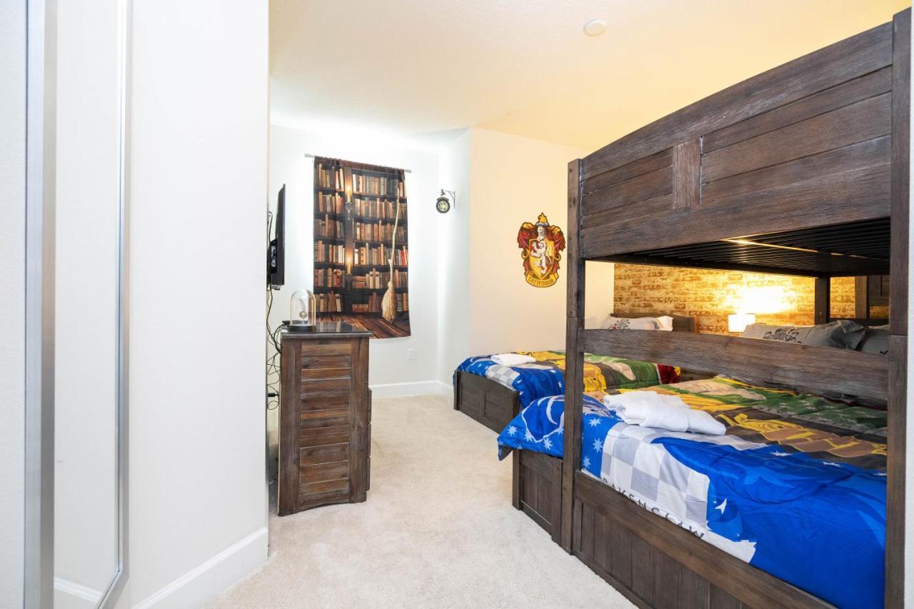 3br Townhouse Near Bbq Grill And Pool Holiday home Orlando