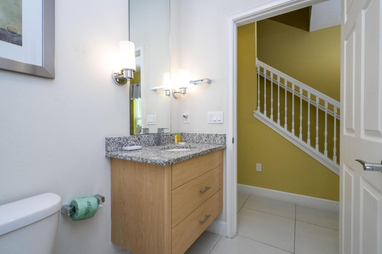 3br Townhouse Near Bbq Grill And Pool Orlando