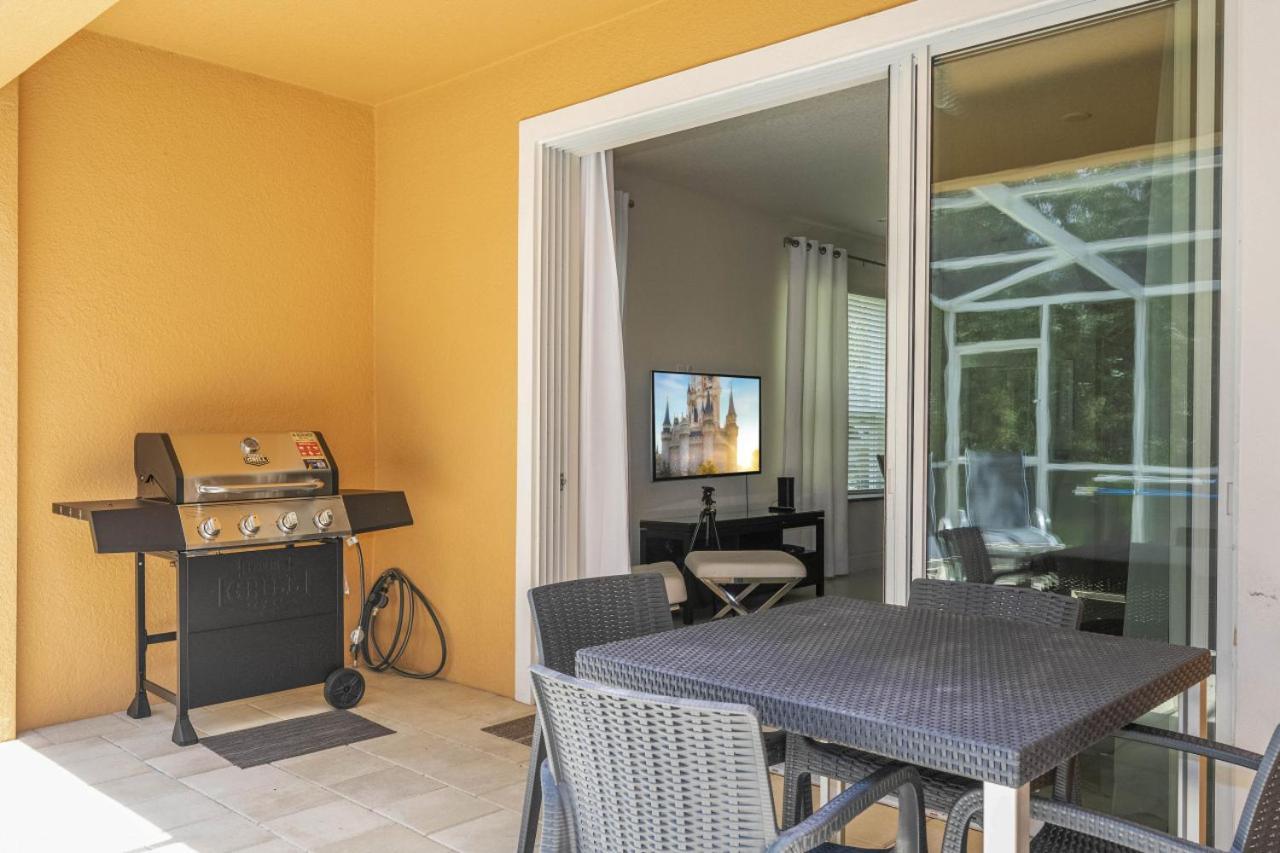 3br Townhouse Near Bbq Grill And Pool Orlando