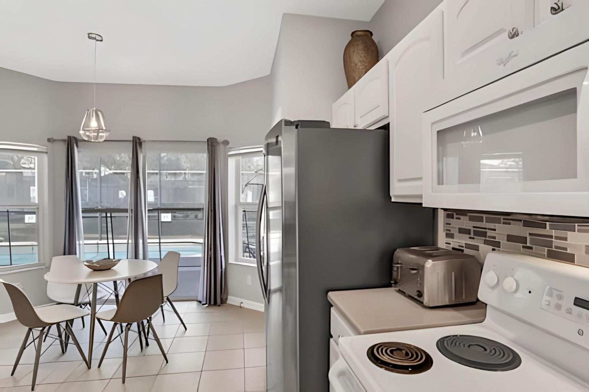 Dnf - 7761 - 6br Cheerful W/ Game & Pool Apartment