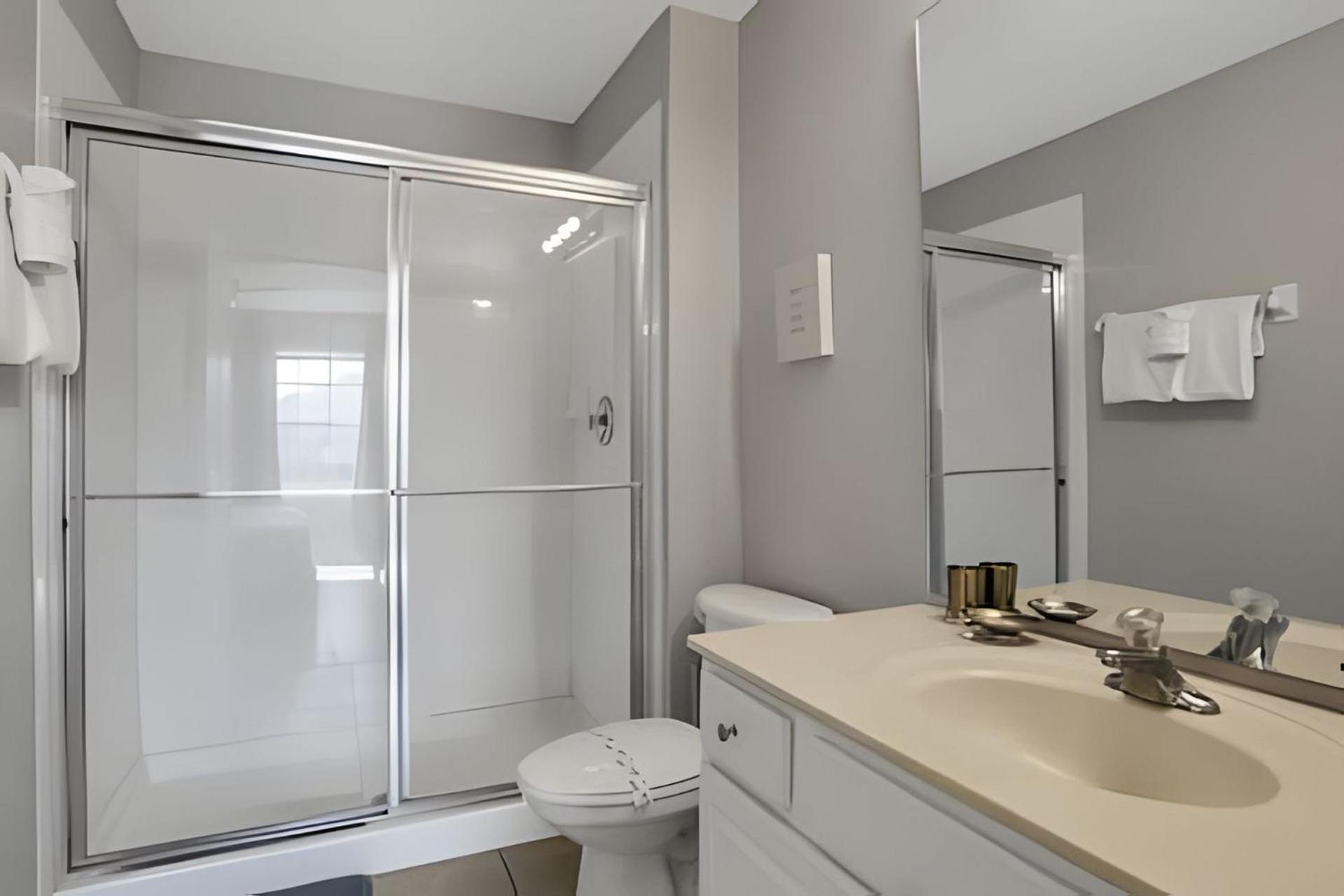 Dnf - 7761 - 6br Cheerful W/ Game & Pool Apartment *