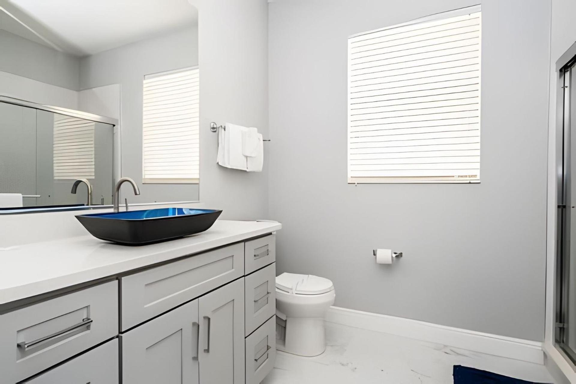 Dnf - 2532 Ab - 6bd/4ba Windsor Luxury | Game & Pool Apartment