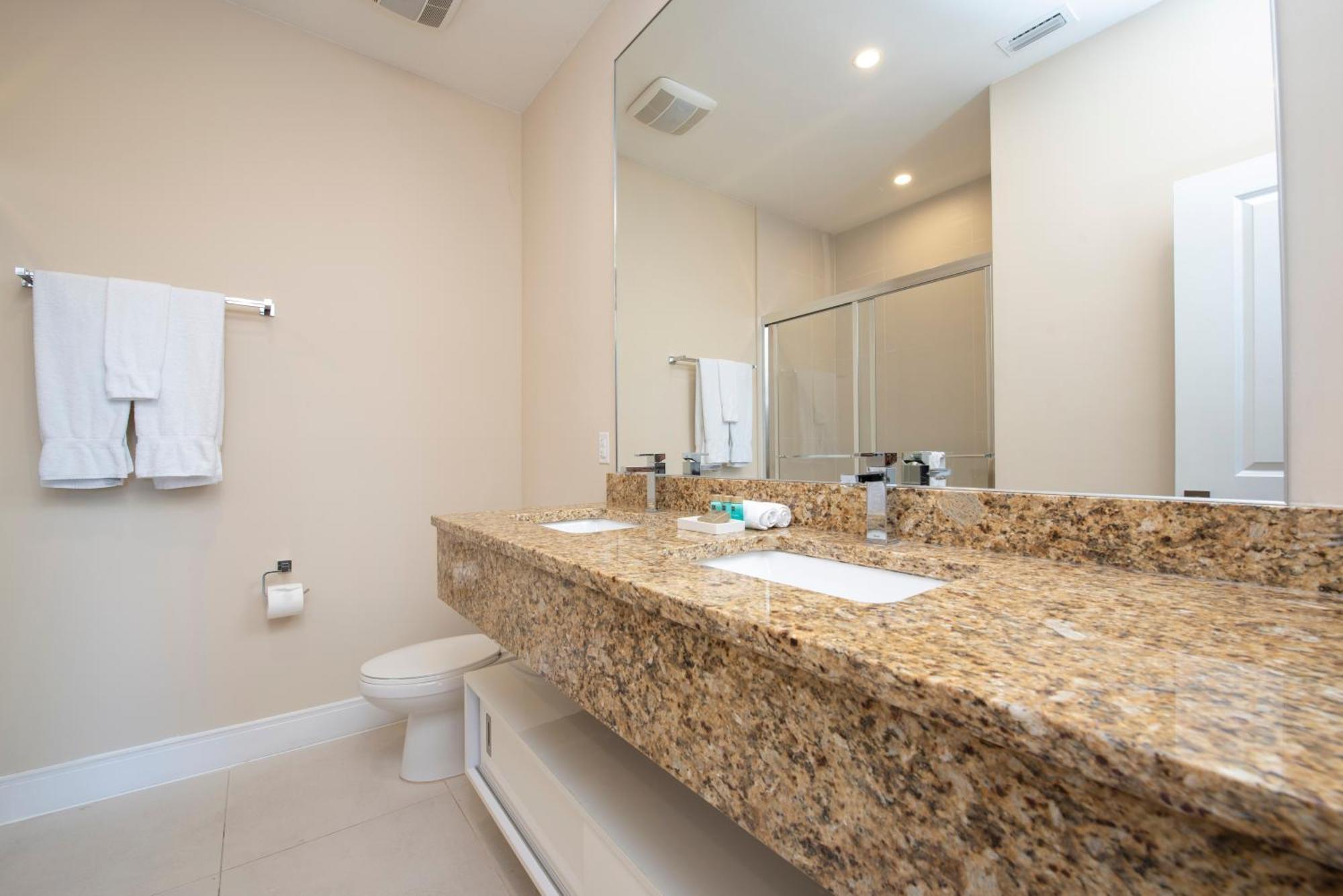 Luxury 4bd With Bbq Minutes From