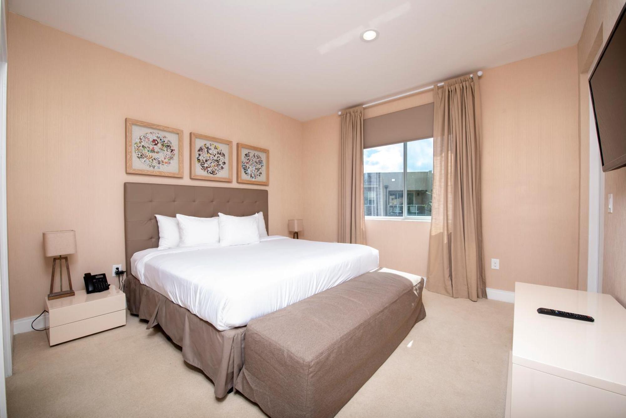 Luxury 4bd With Bbq Minutes From *