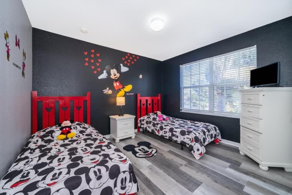 Holiday home Luxury 6 Bedroom Pool In Windsor Hills *