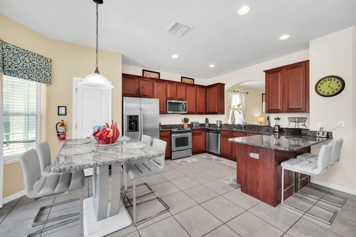 Windsor Hills Dream Private Screened Pool Holiday home Orlando