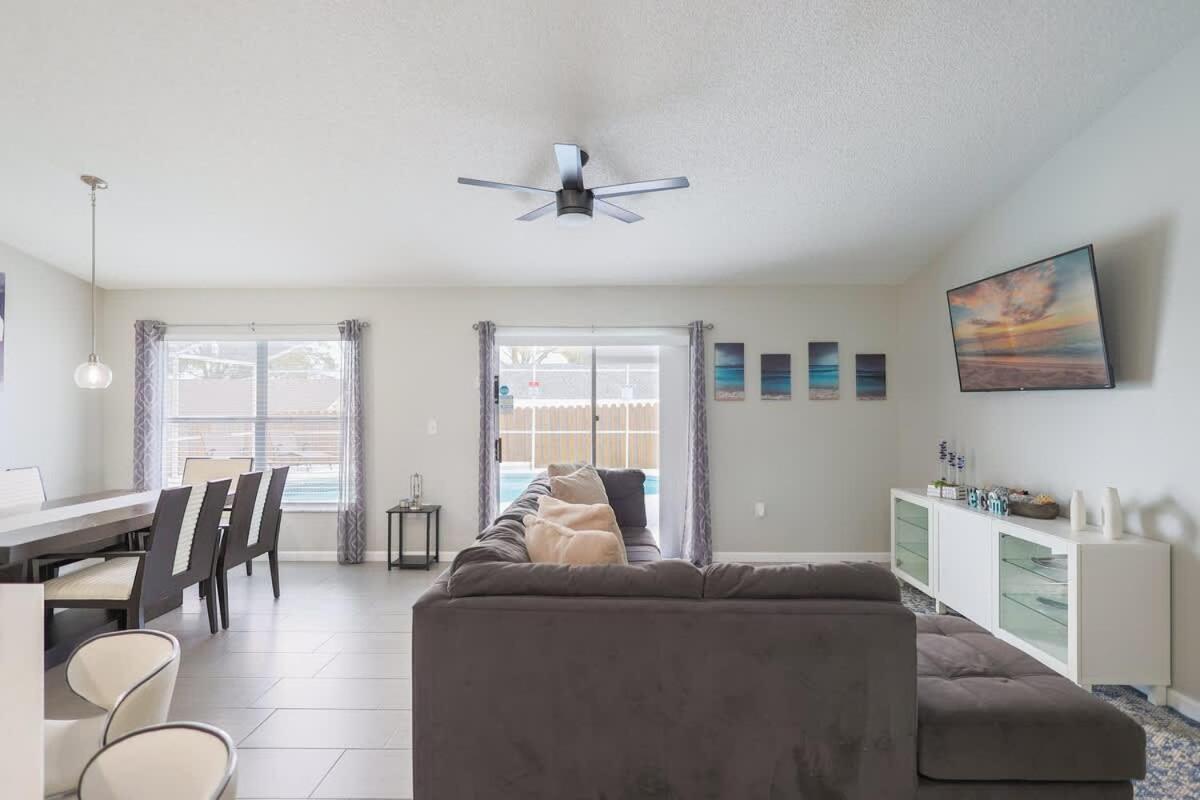 Pet Friendly Paradise With Pool