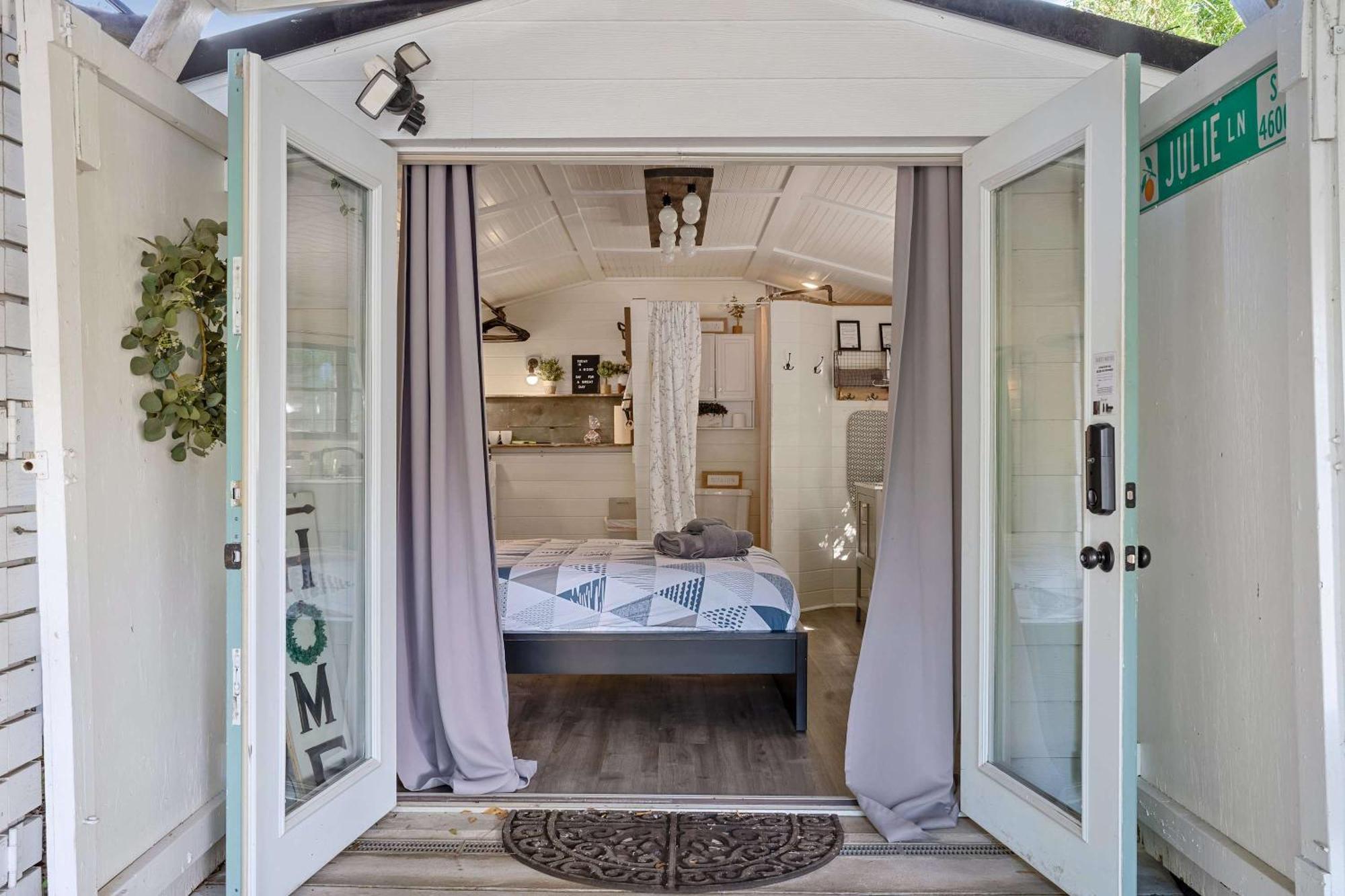 Holiday home Tiny W Mil - 3 Mi To Dt *