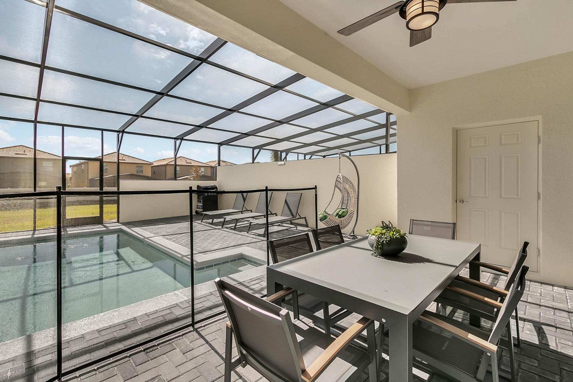 5 Bedrooms - 4,5 Bathrooms - Windsor At Westside 8928 Sa Holiday home *