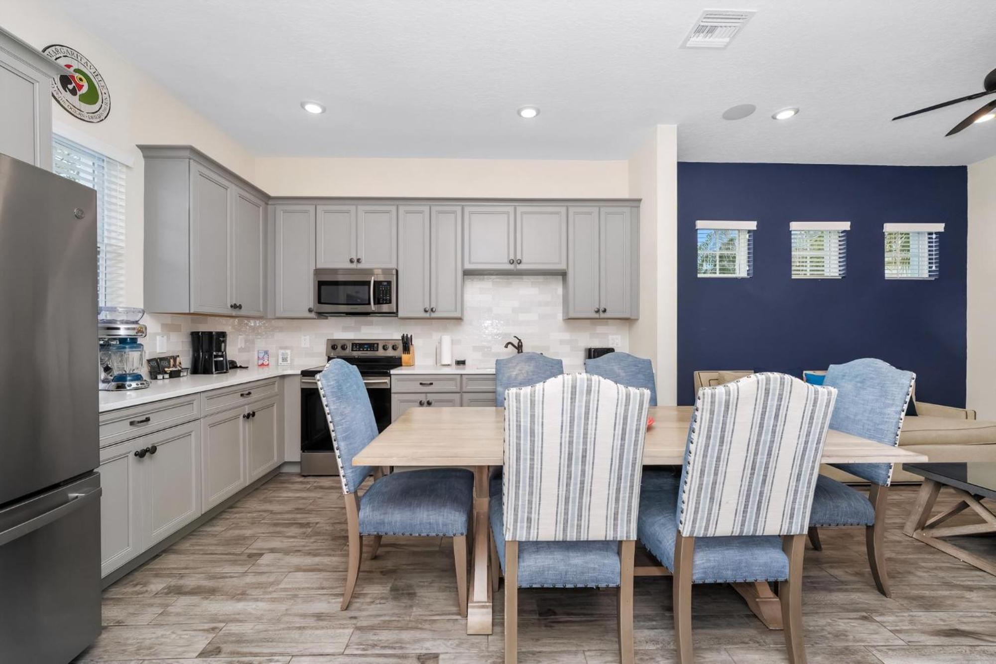 Pineapple Dream With Private Hot Tub Near And Margaritaville Access - 8000sb *