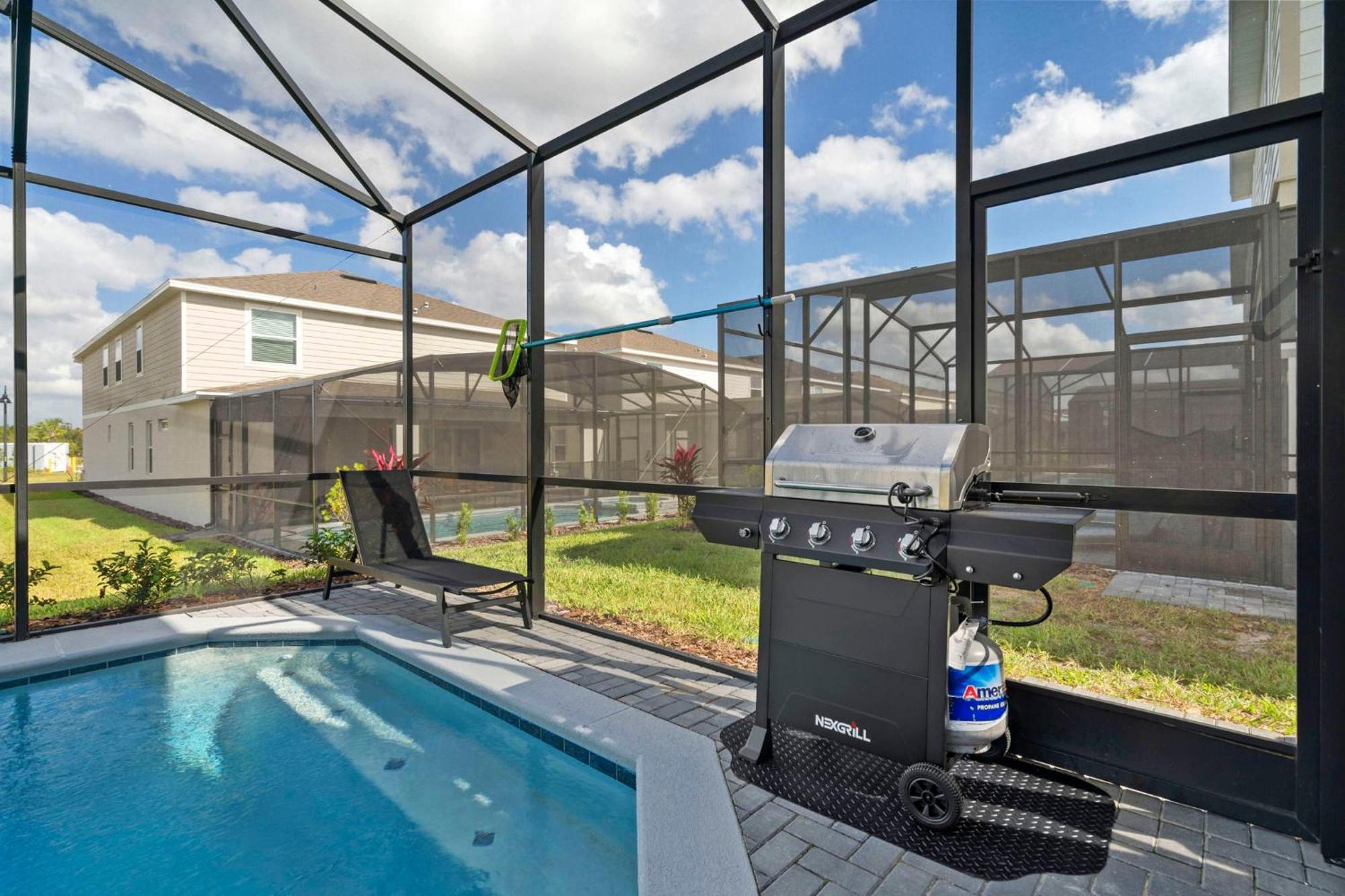 7 Bedrooms- 5,5 Bathrooms- Windsor Cay16200sk * Orlando