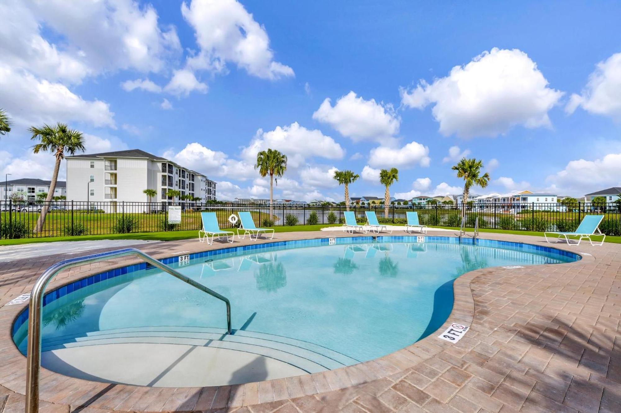 Villa Colorful Near With Margaritaville Access - 2919cl