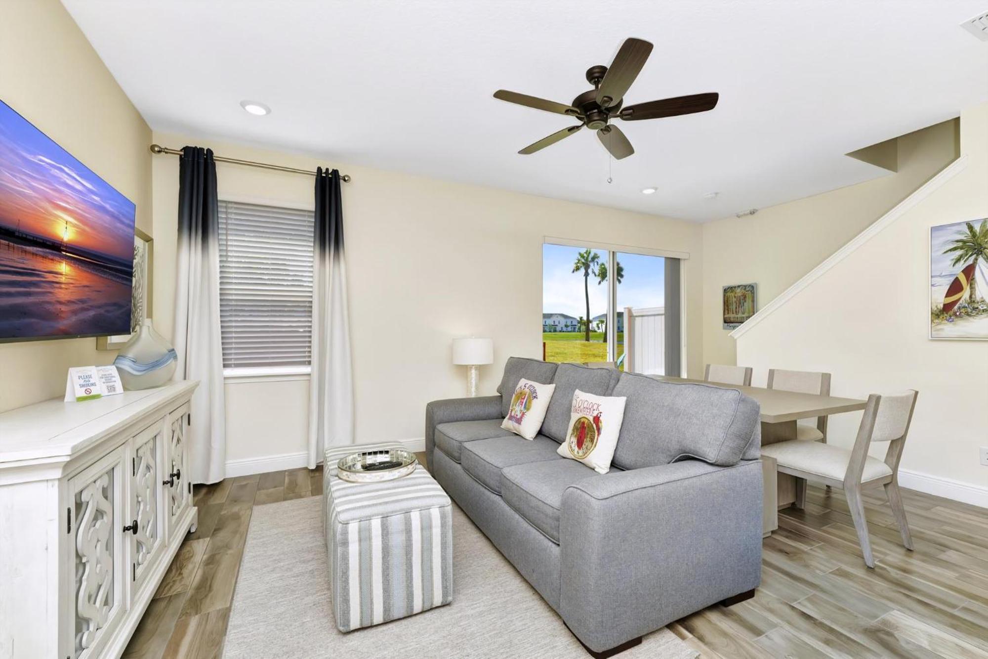 Comfy Near With Margaritaville Access - 8189su