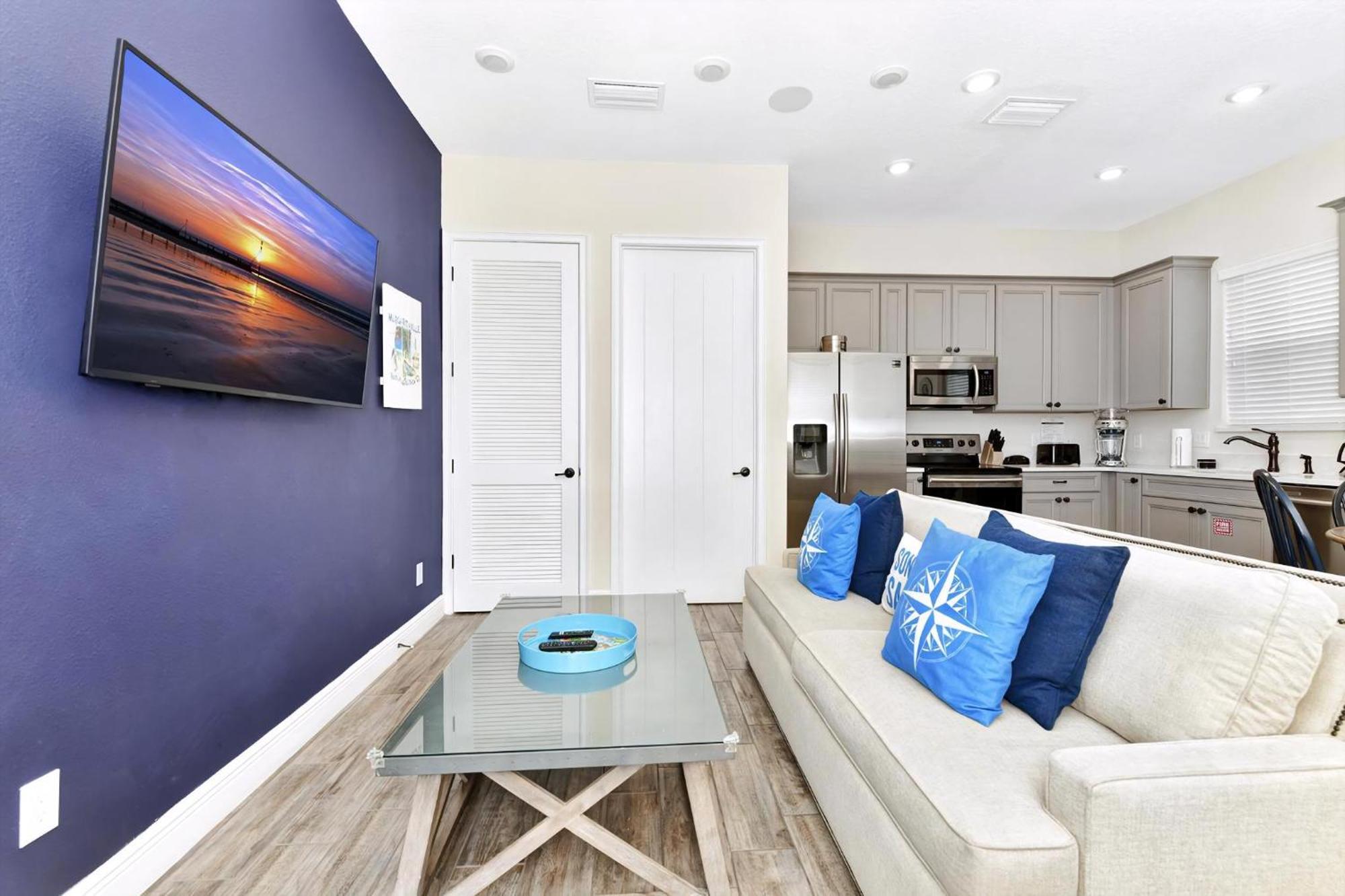 Lively With Hot Tub Near With Margaritaville Access - 8030su *