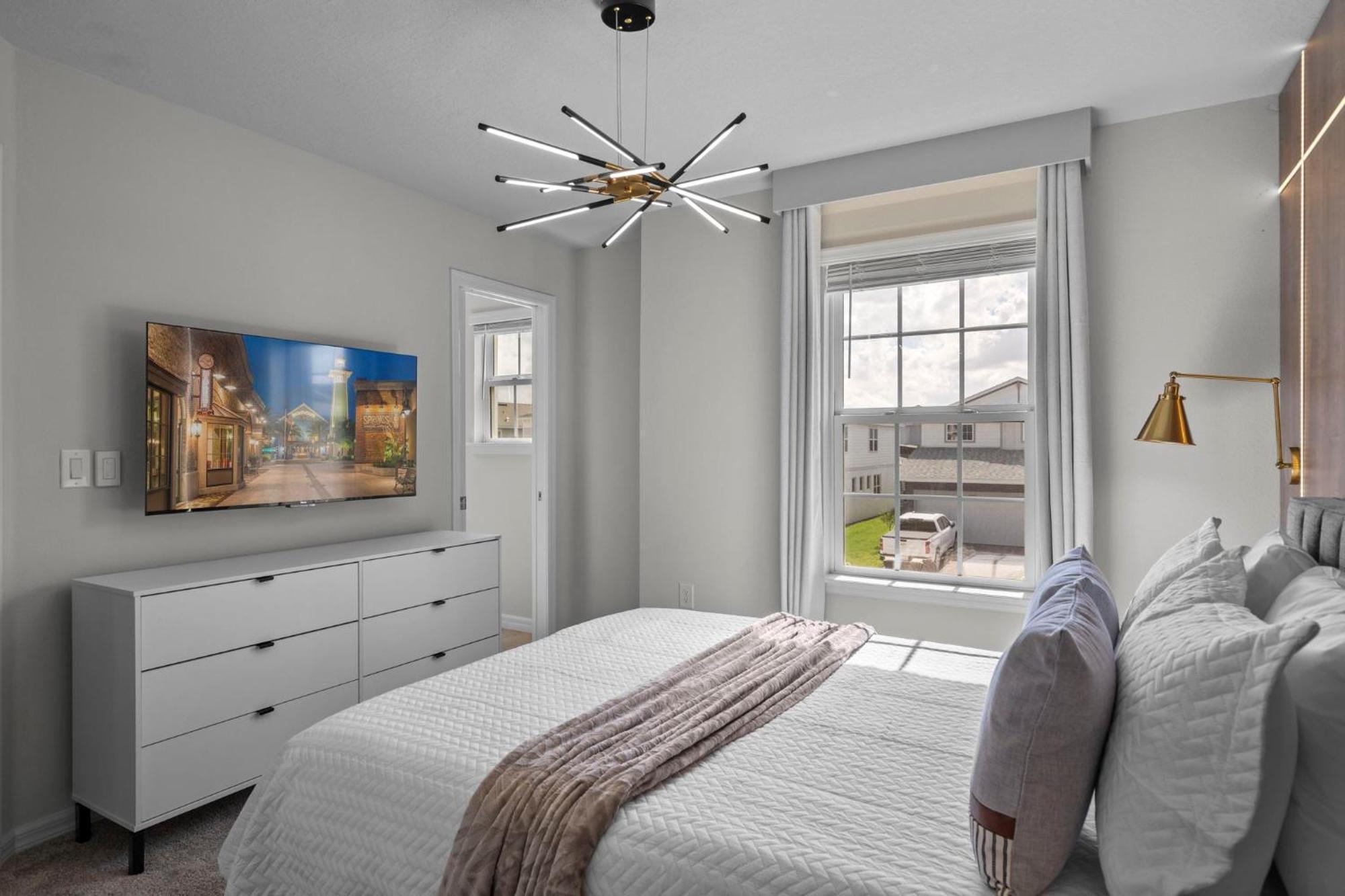 7 Bedrooms- 5,5 Bathrooms- Windsor Cay16200sk Holiday home *
