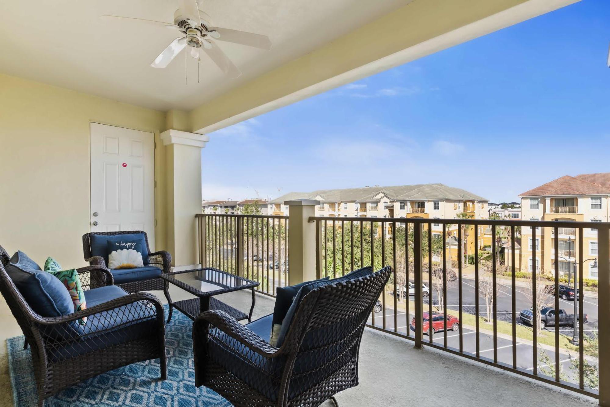 - Vista Cay 188