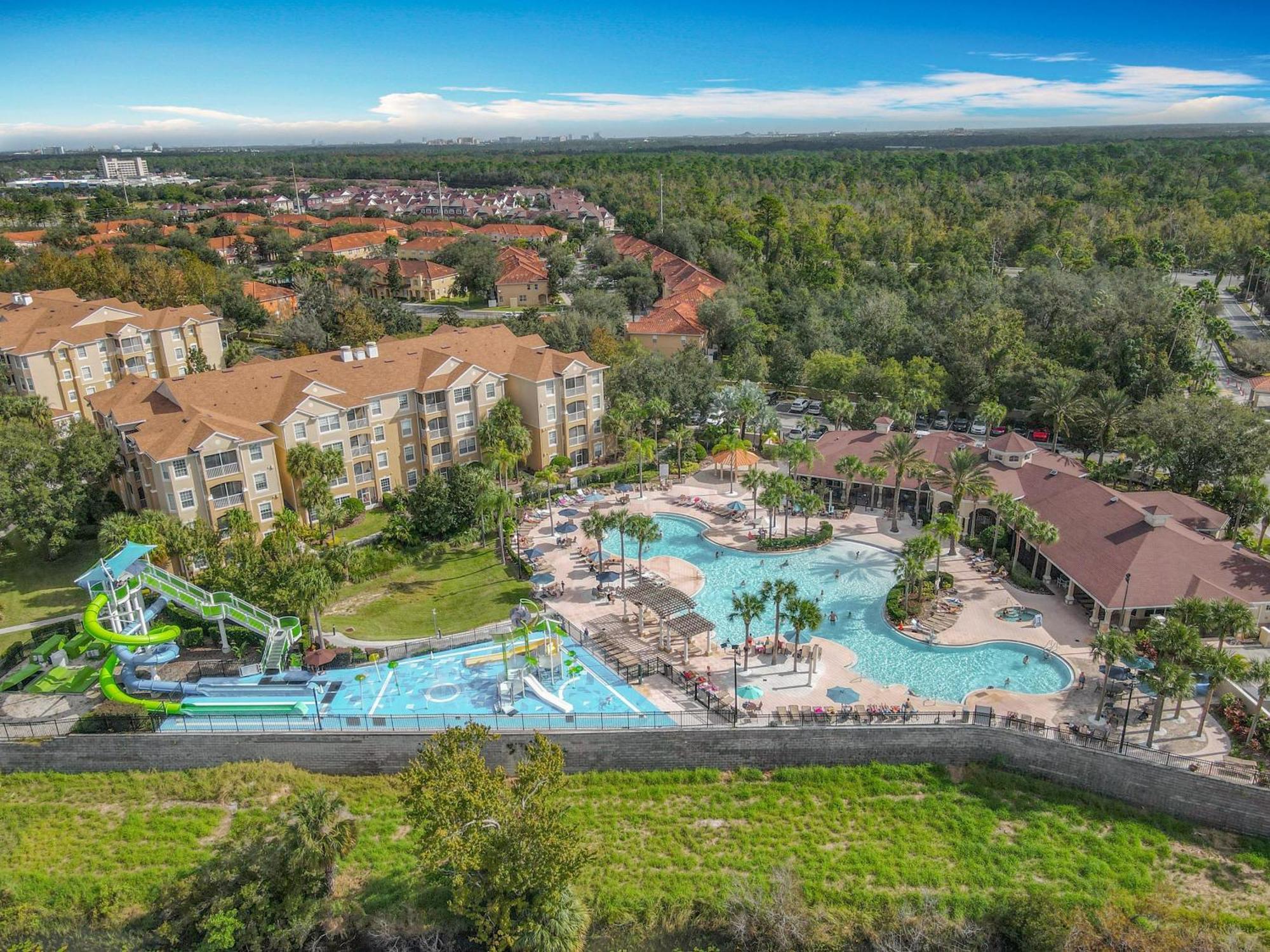 Two Min With Pool Water Park & Water Slide *