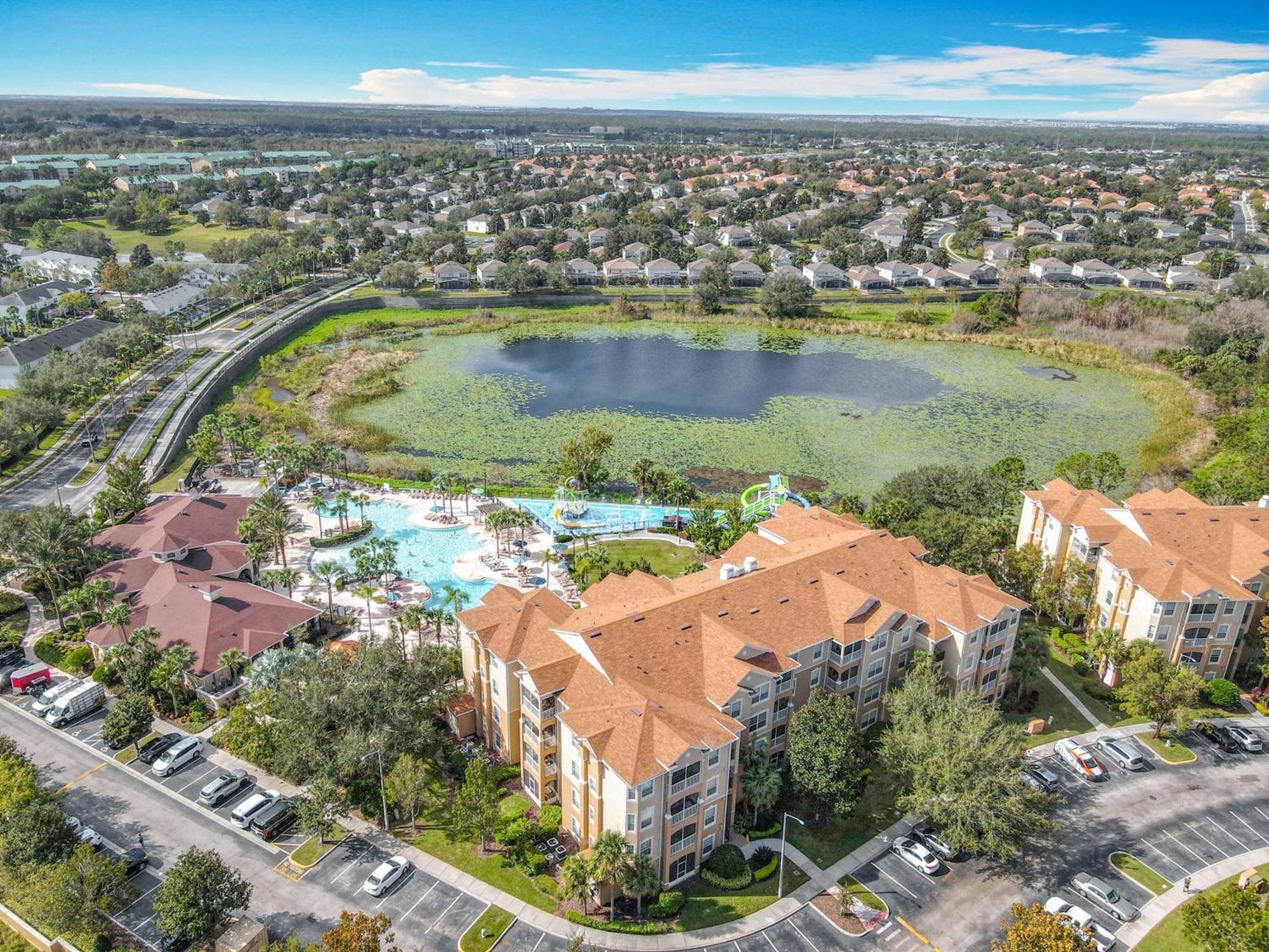 Two Min With Pool Water Park & Water Slide Holiday home