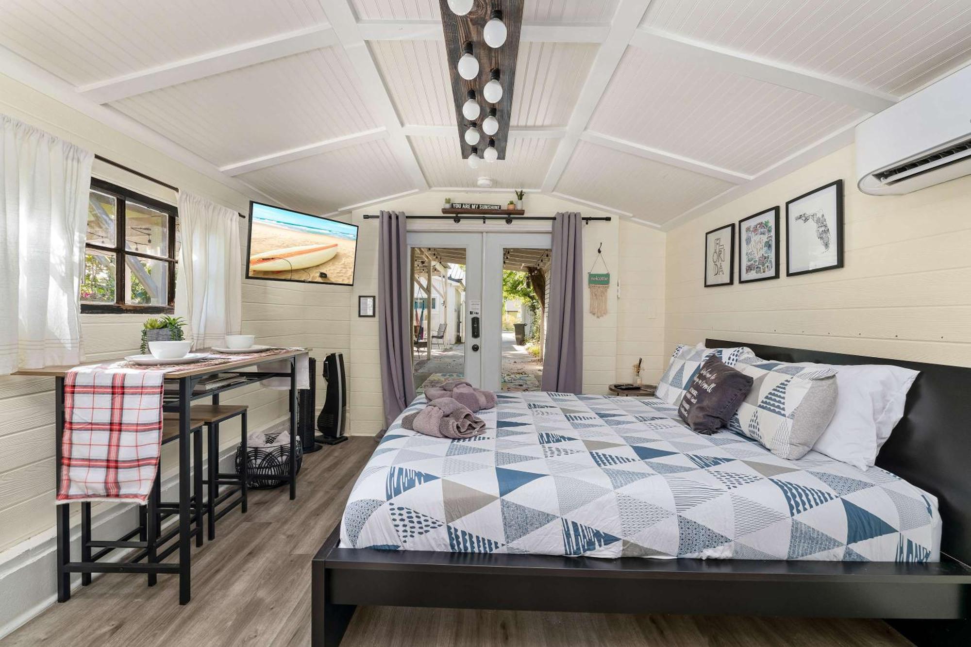 Holiday home Tiny W Mil - 3 Mi To Dt