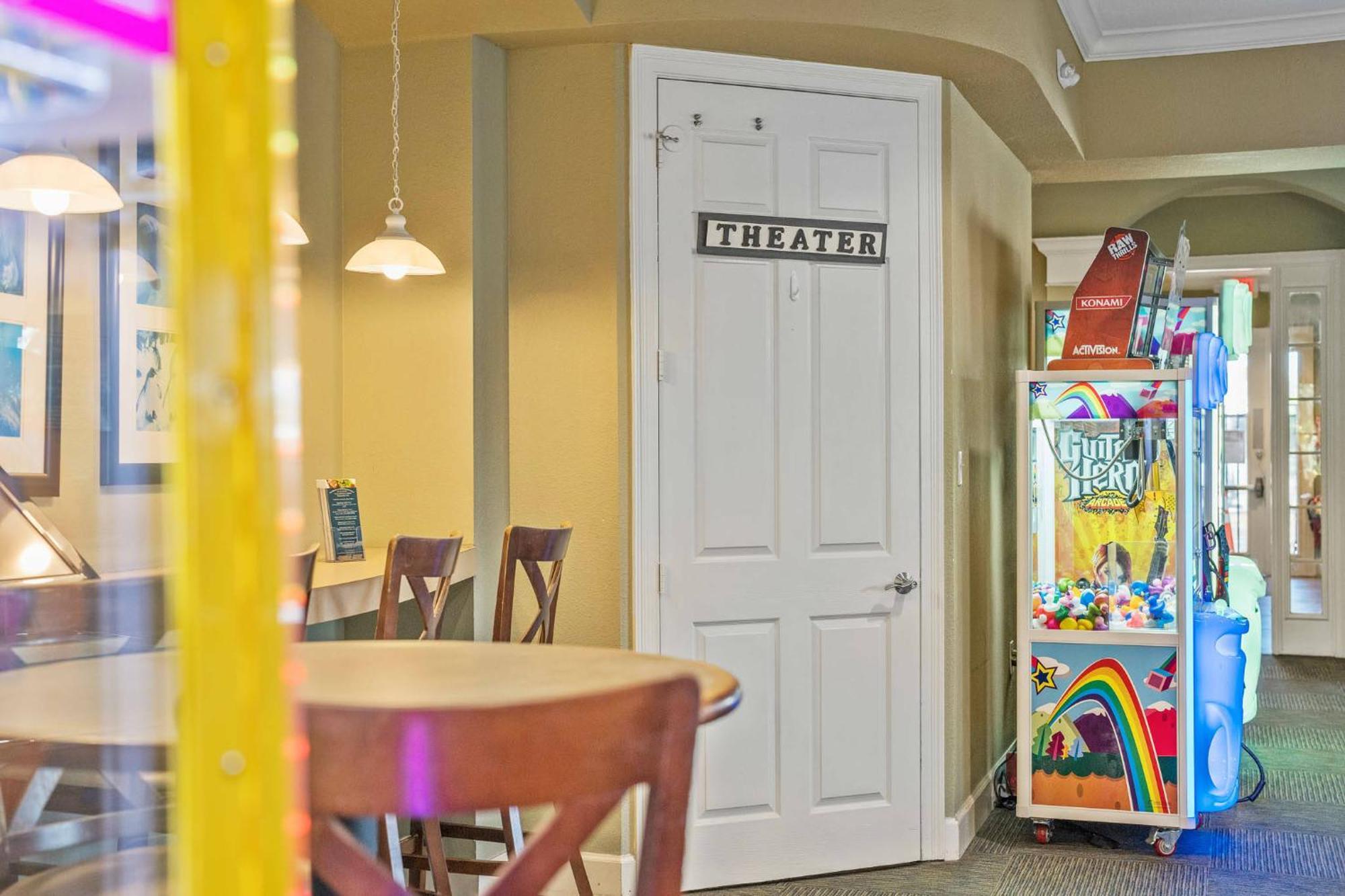 Apartment Windsor Hills Getaway: With Water Park