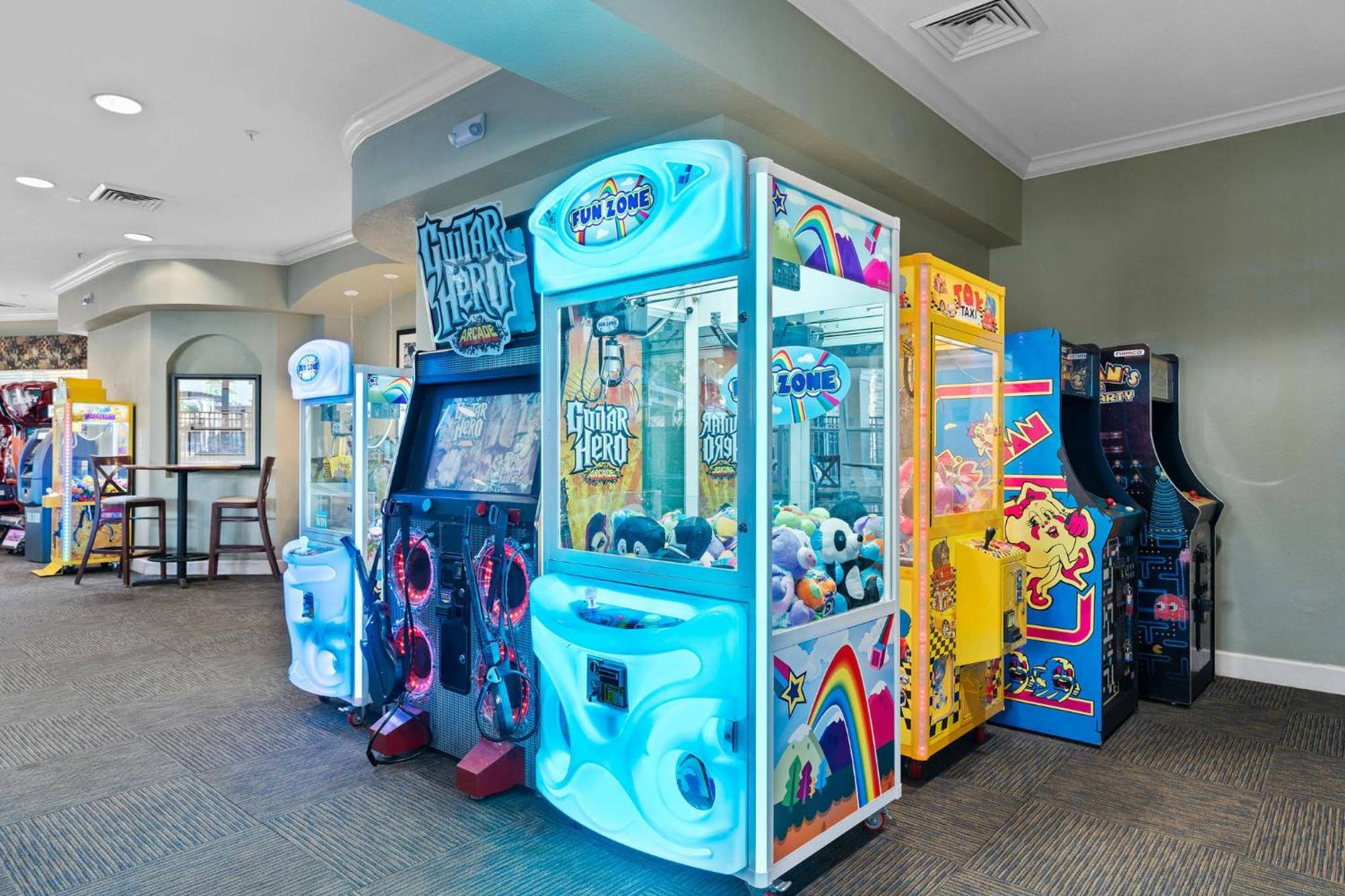 Windsor Hills Getaway: With Water Park Apartment