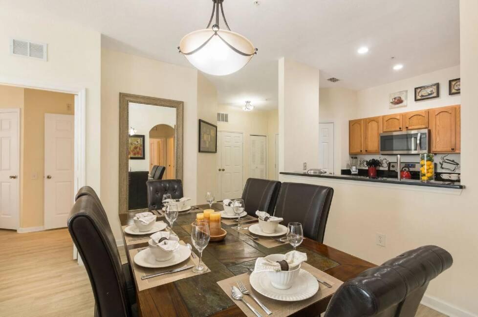 Apartment Windsor Hills Getaway: With Water Park *