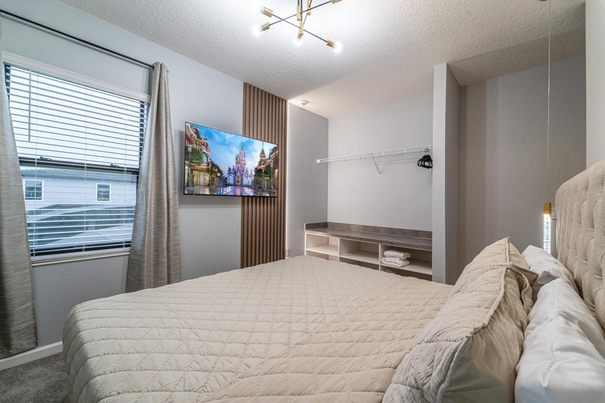 Luxury Meets Adventure 8br With Themed