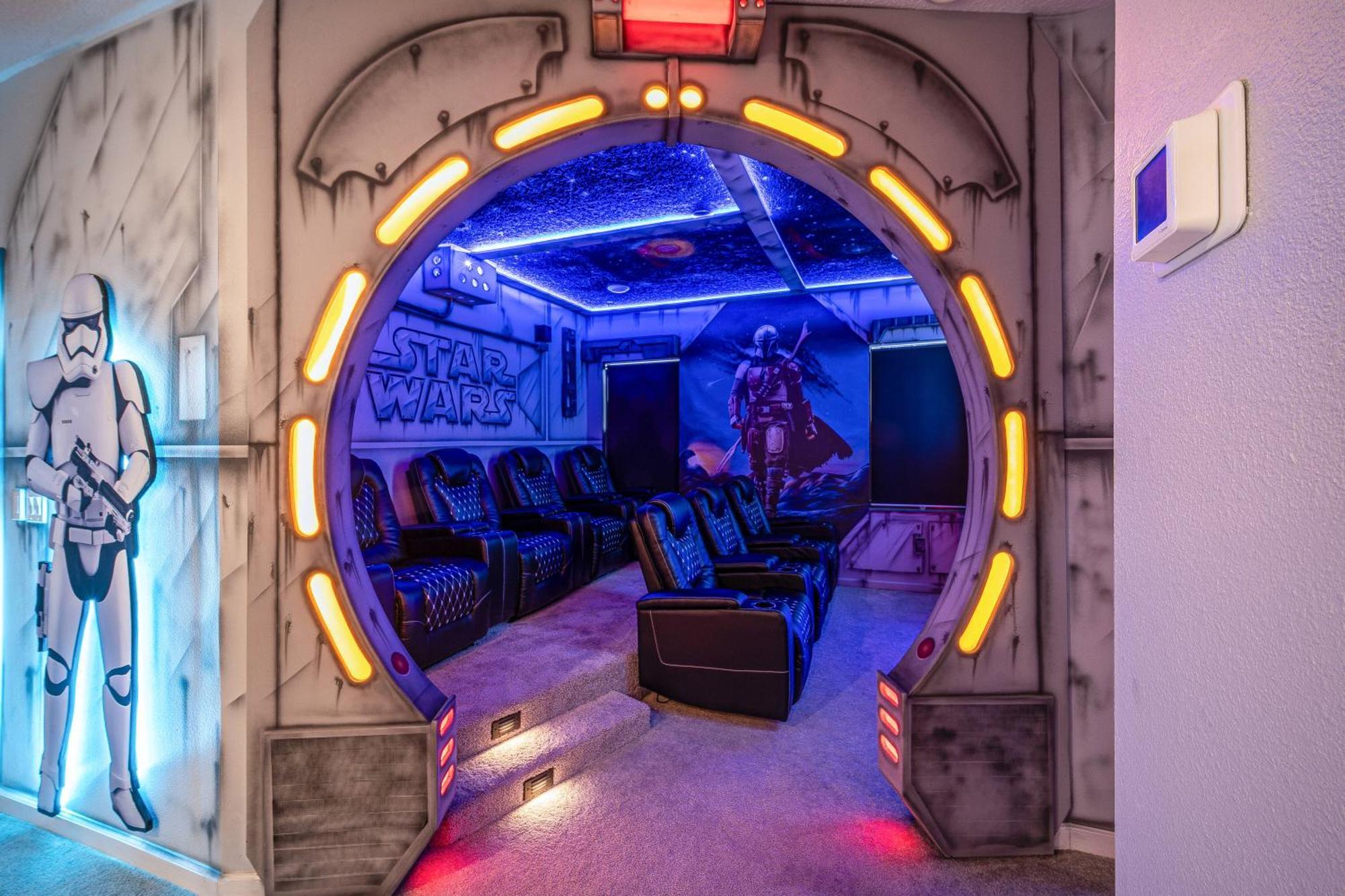 Luxury Meets Adventure 8br With Themed *