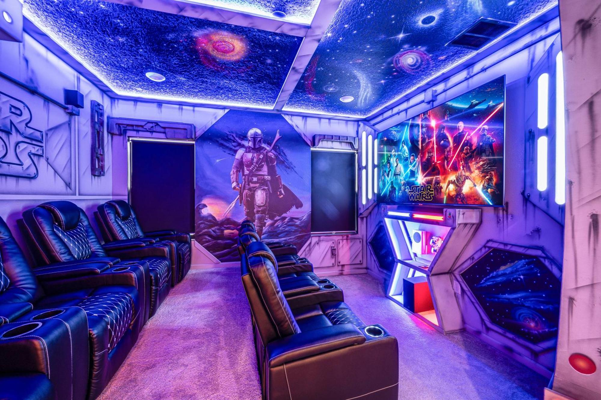 Holiday home Luxury Meets Adventure 8br With Themed