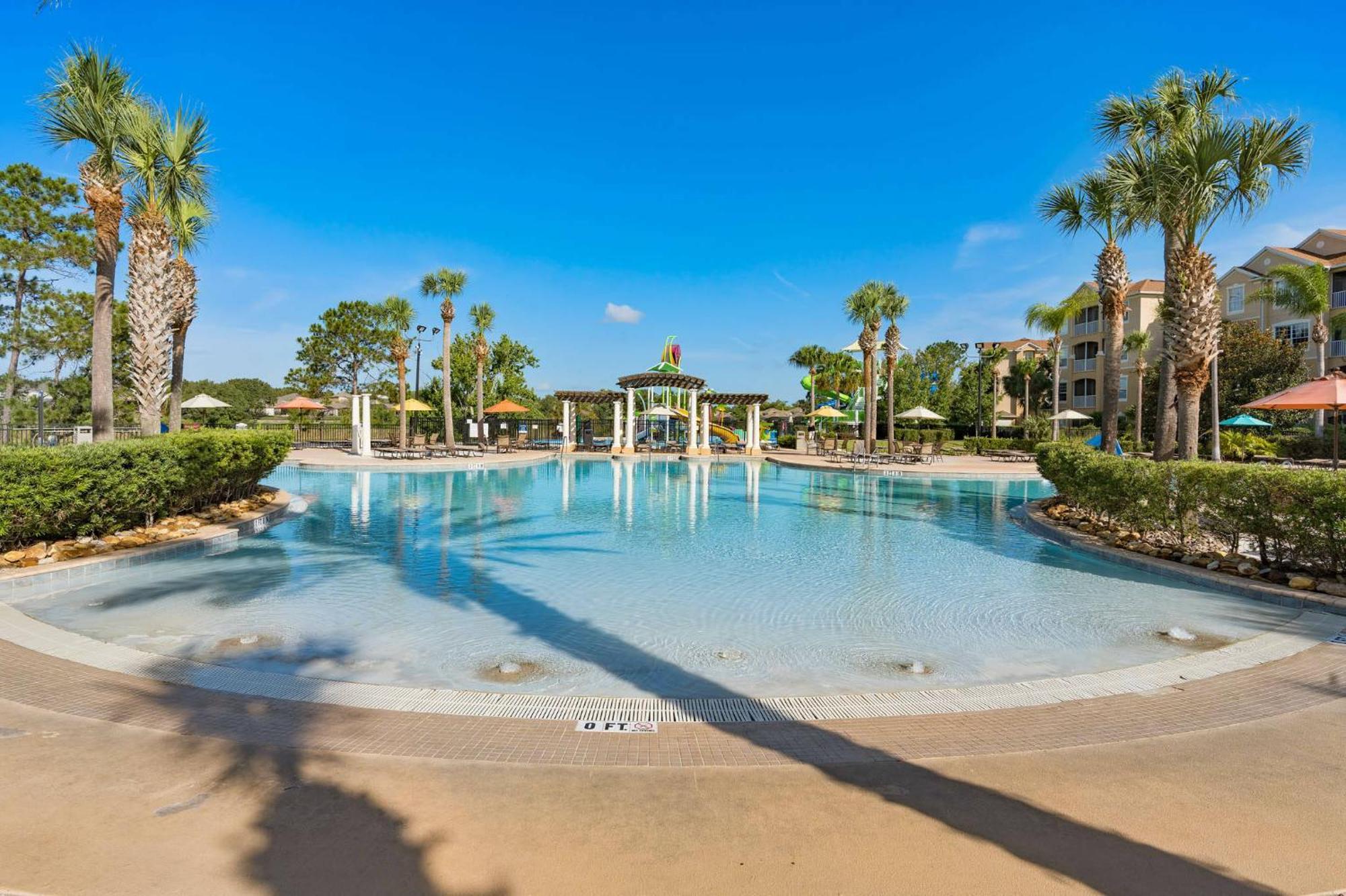 Holiday home Alluring Townhome Heated Pool Waterpark *